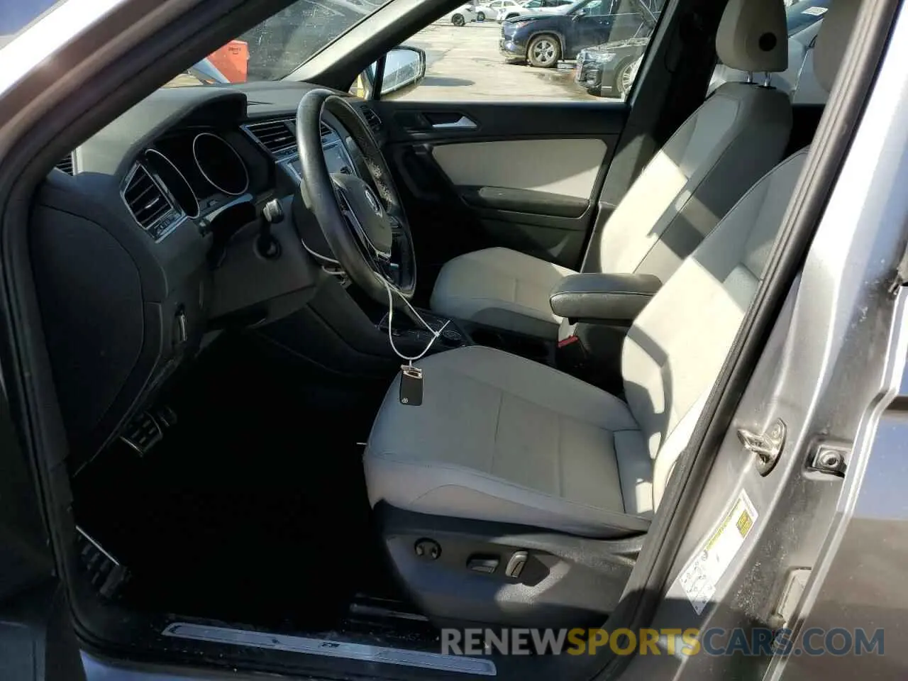 7 Photograph of a damaged car 3VV2B7AX4MM149636 VOLKSWAGEN TIGUAN 2021