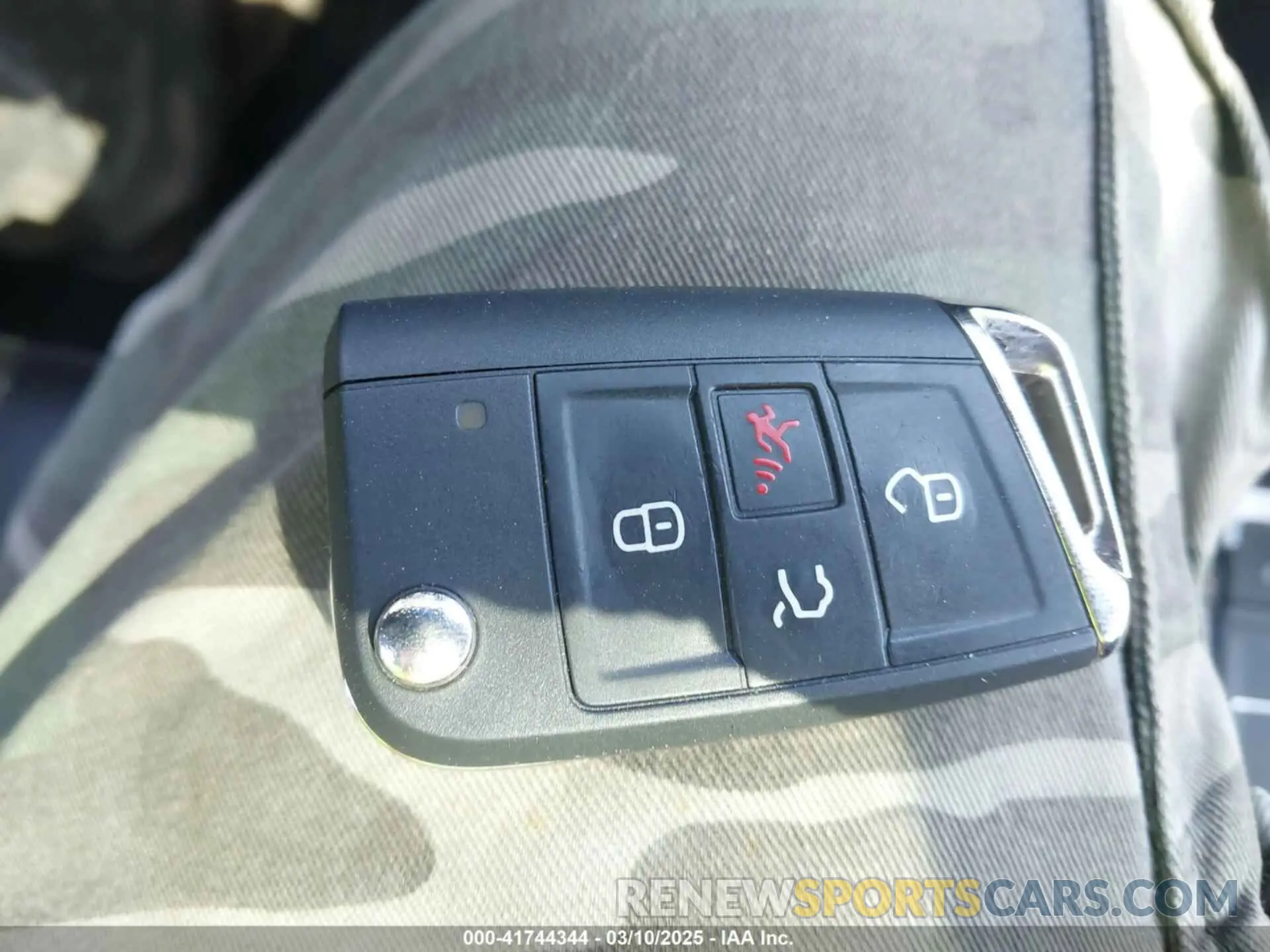 11 Photograph of a damaged car 3VV2B7AX5MM113633 VOLKSWAGEN TIGUAN 2021