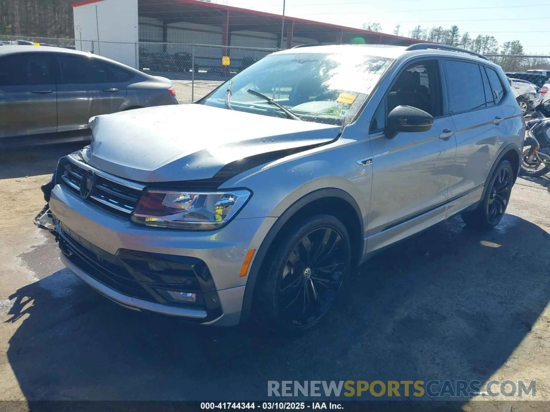 2 Photograph of a damaged car 3VV2B7AX5MM113633 VOLKSWAGEN TIGUAN 2021