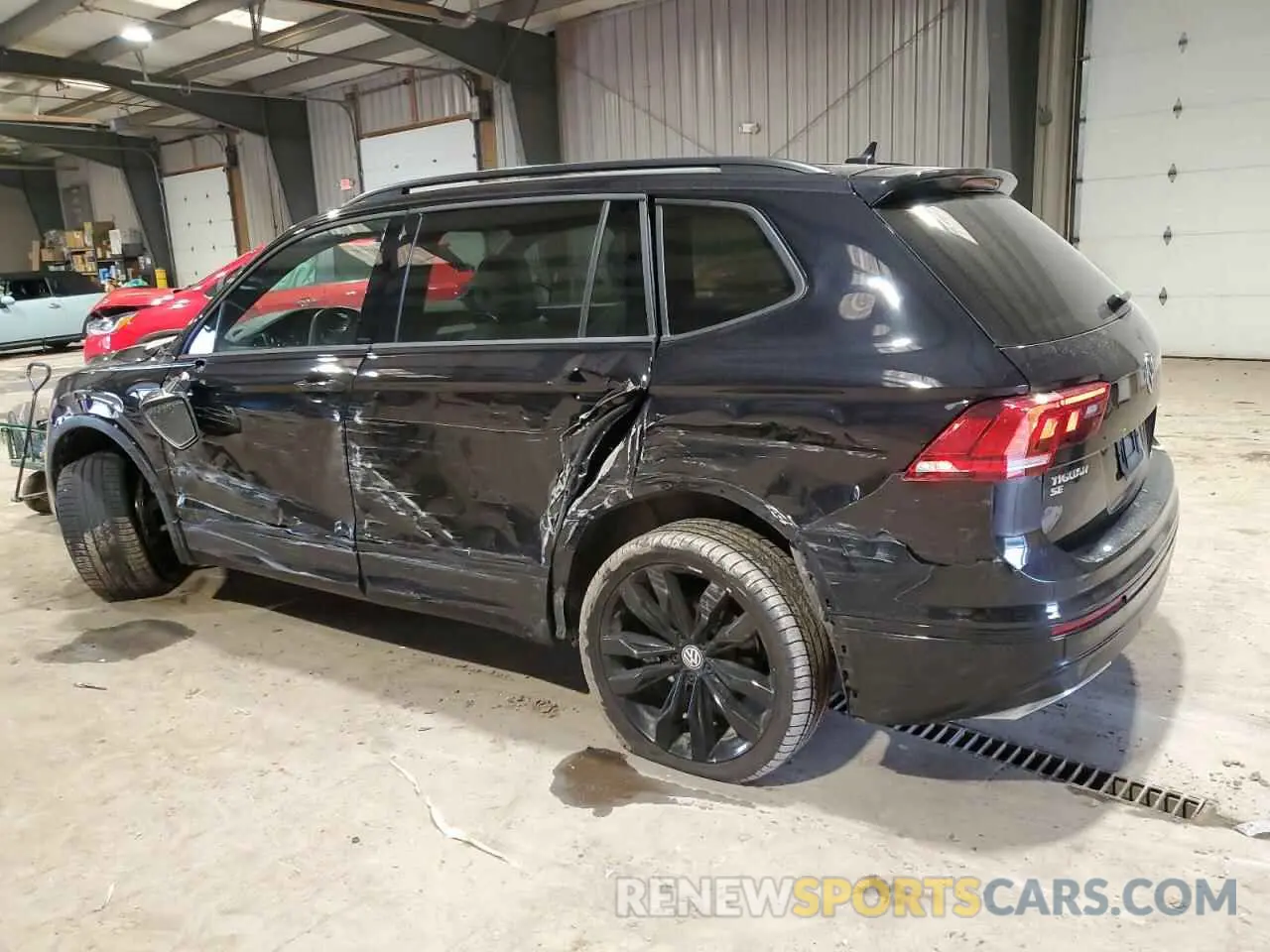 2 Photograph of a damaged car 3VV2B7AX5MM120386 VOLKSWAGEN TIGUAN 2021