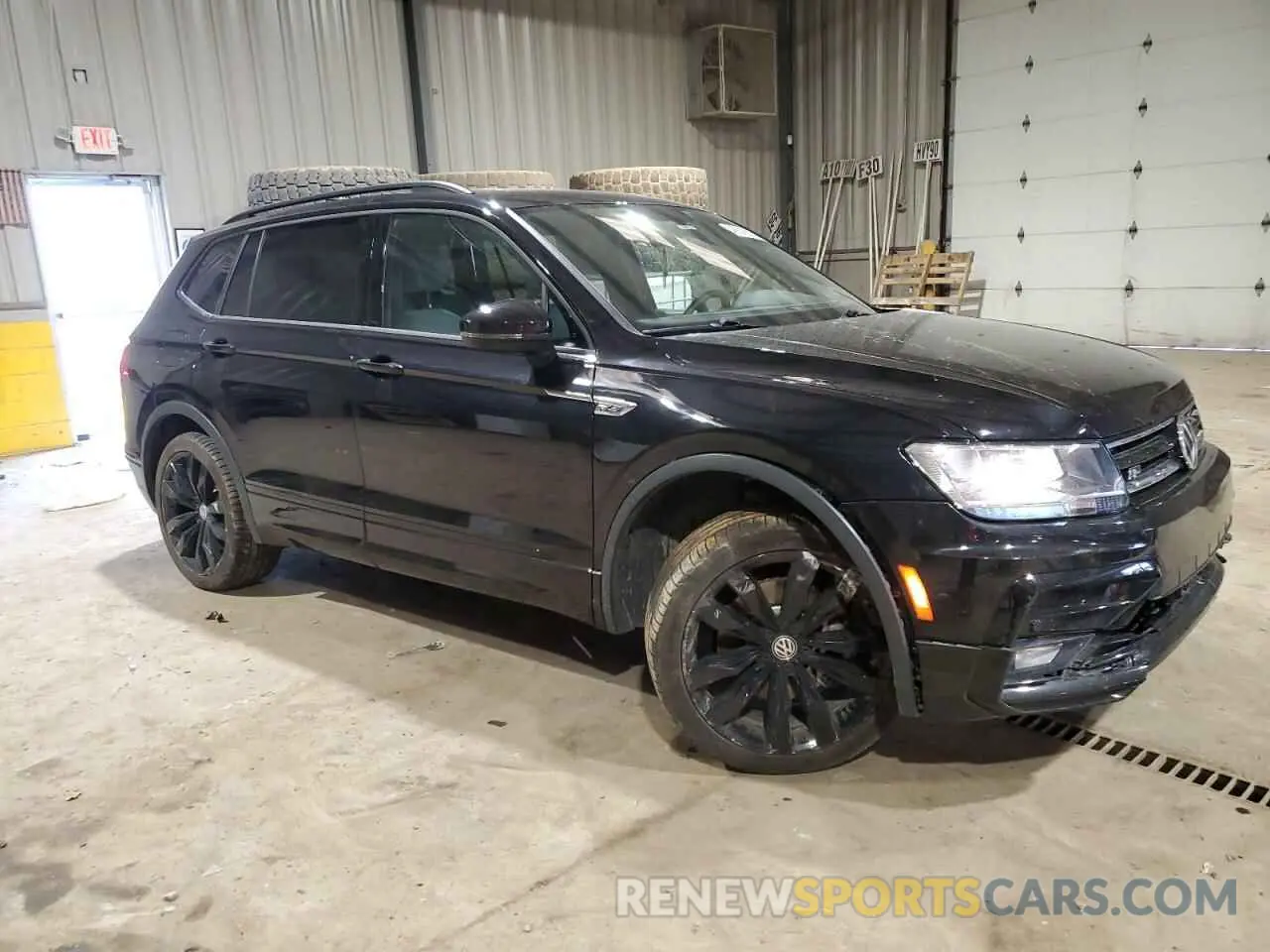4 Photograph of a damaged car 3VV2B7AX5MM120386 VOLKSWAGEN TIGUAN 2021