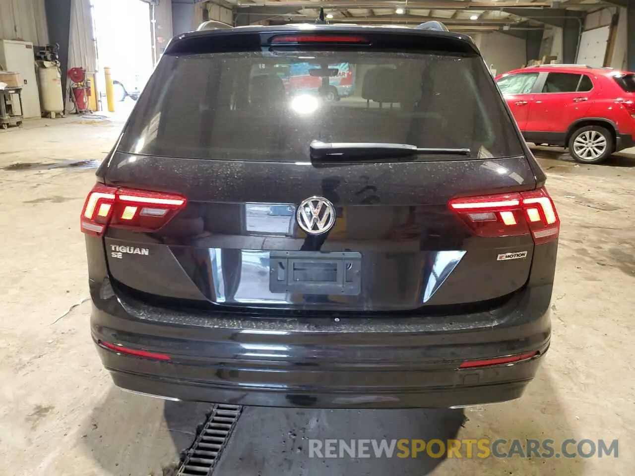 6 Photograph of a damaged car 3VV2B7AX5MM120386 VOLKSWAGEN TIGUAN 2021