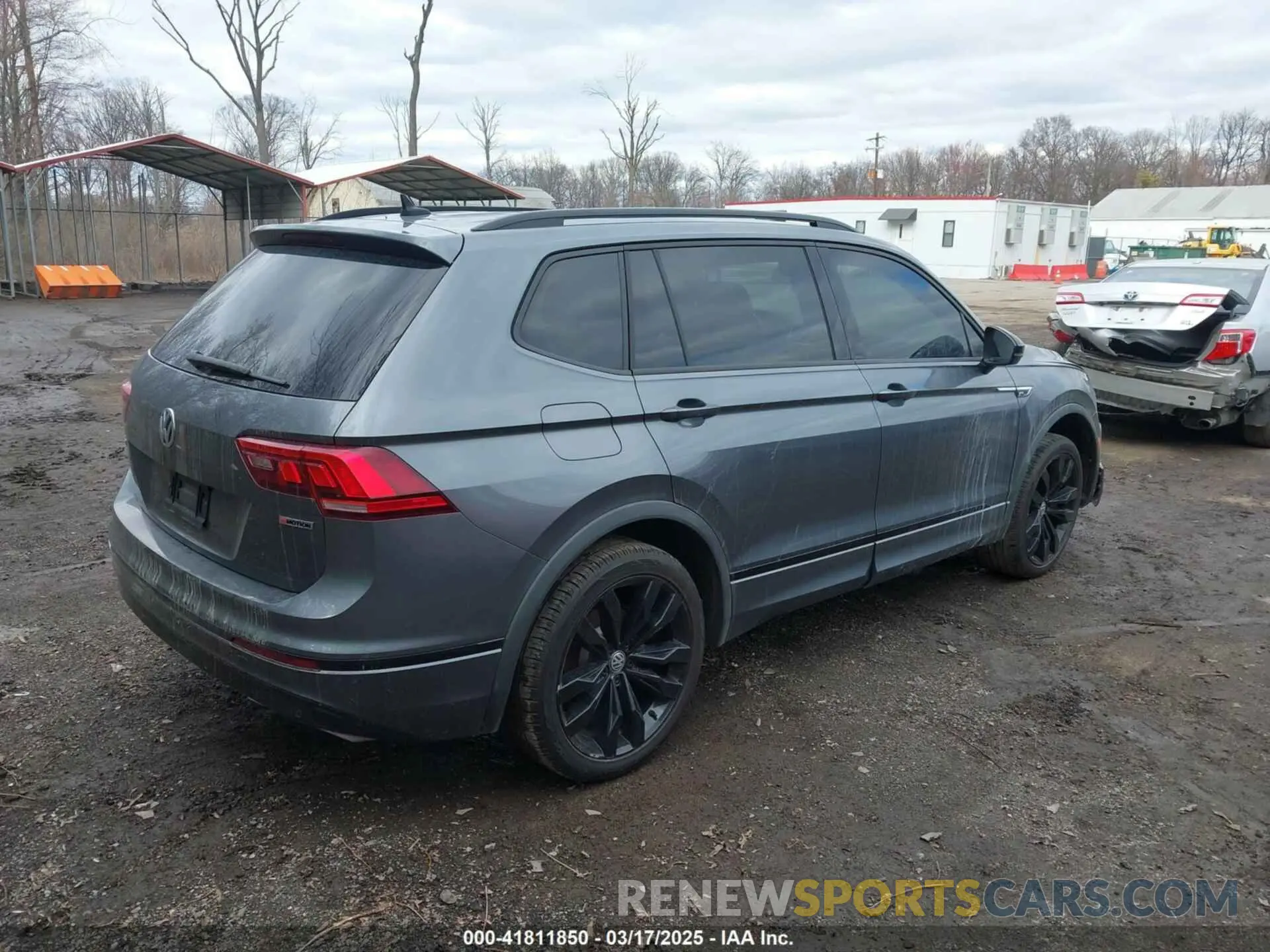4 Photograph of a damaged car 3VV2B7AX5MM126415 VOLKSWAGEN TIGUAN 2021