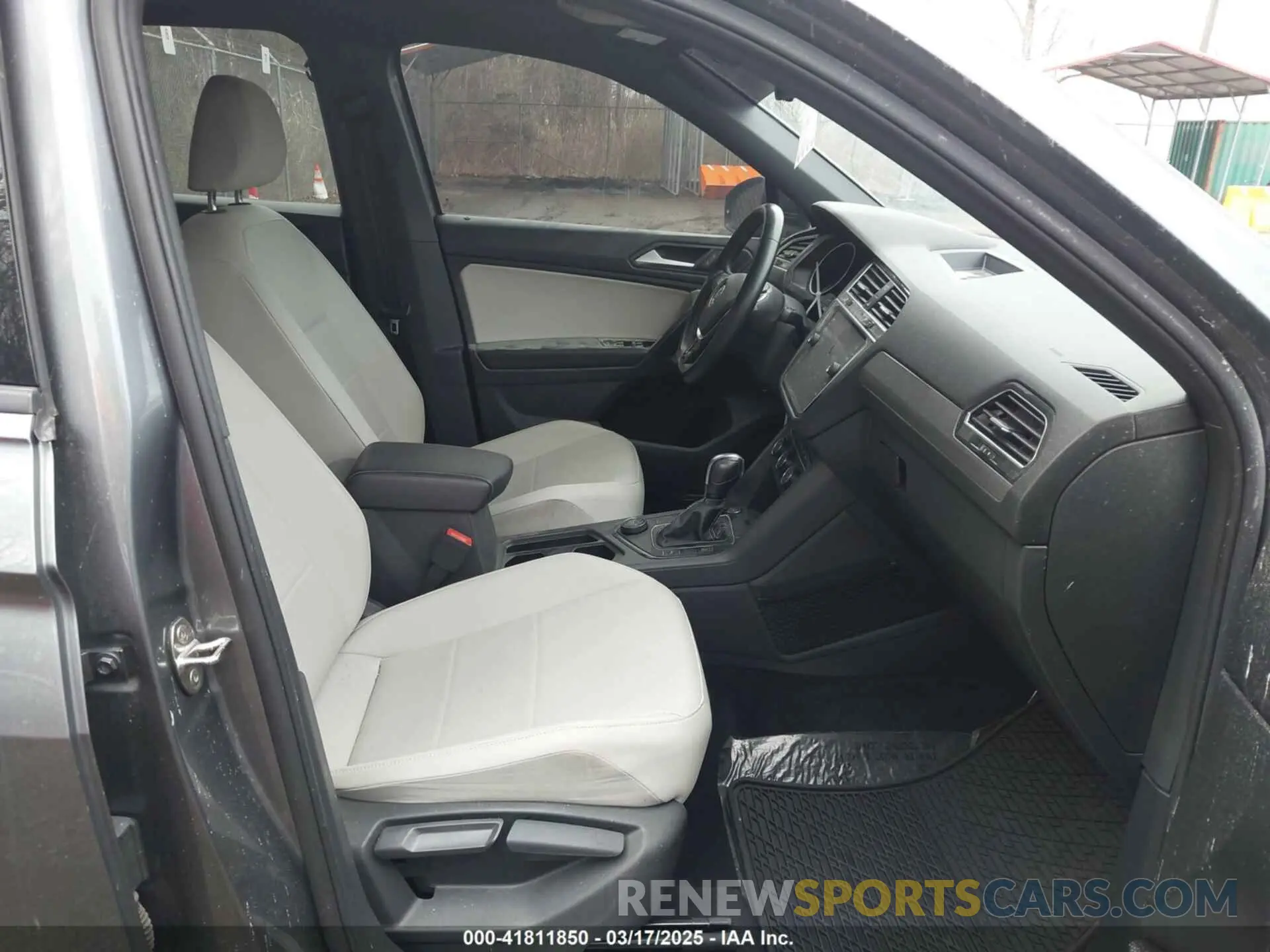 5 Photograph of a damaged car 3VV2B7AX5MM126415 VOLKSWAGEN TIGUAN 2021