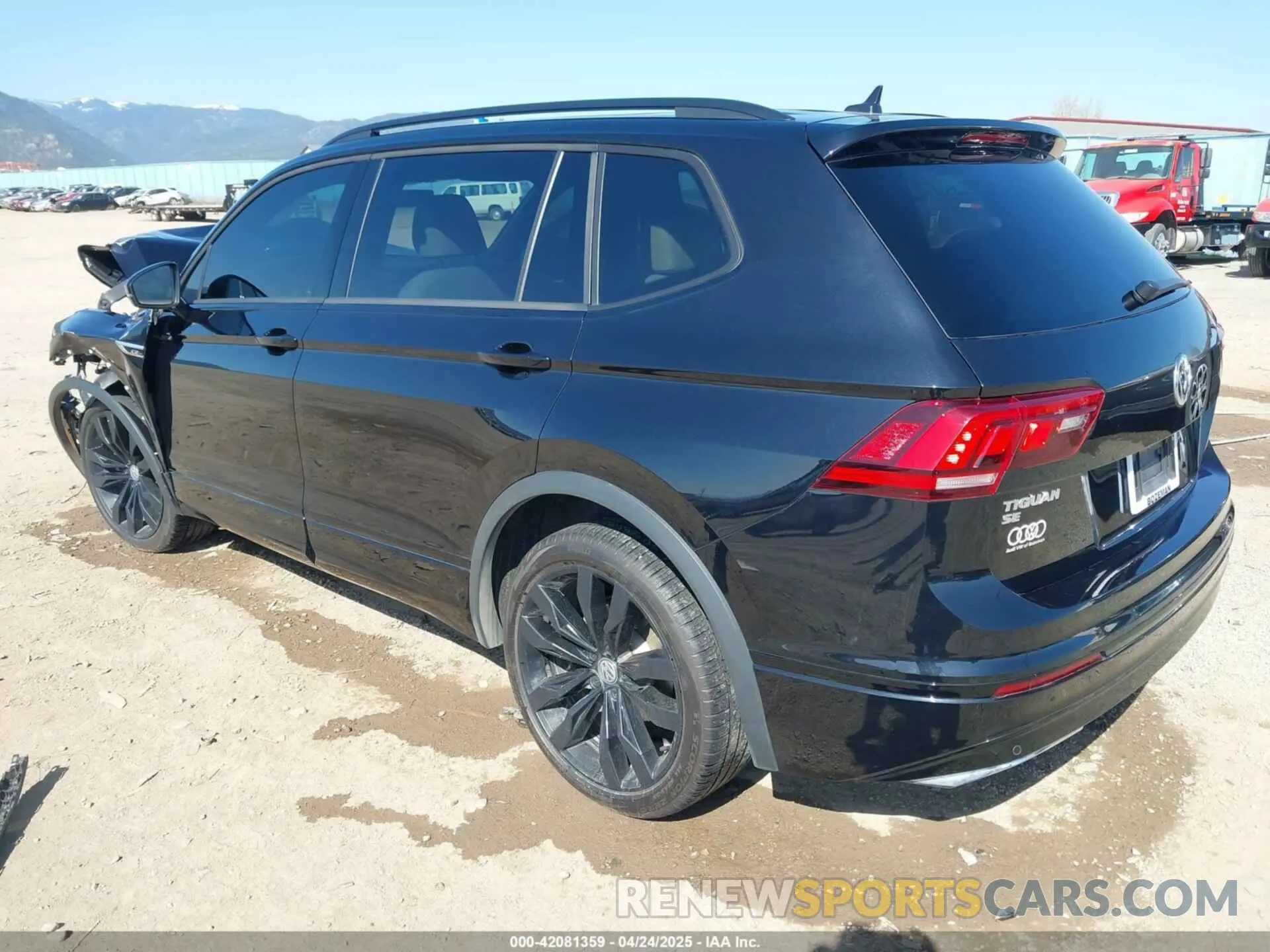 3 Photograph of a damaged car 3VV2B7AX5MM140654 VOLKSWAGEN TIGUAN 2021