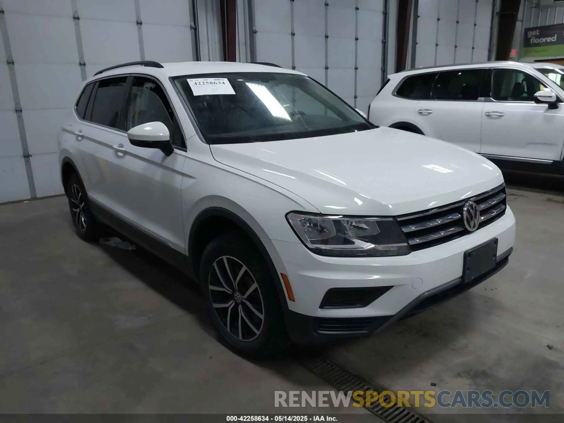 1 Photograph of a damaged car 3VV2B7AX5MM142338 VOLKSWAGEN TIGUAN 2021