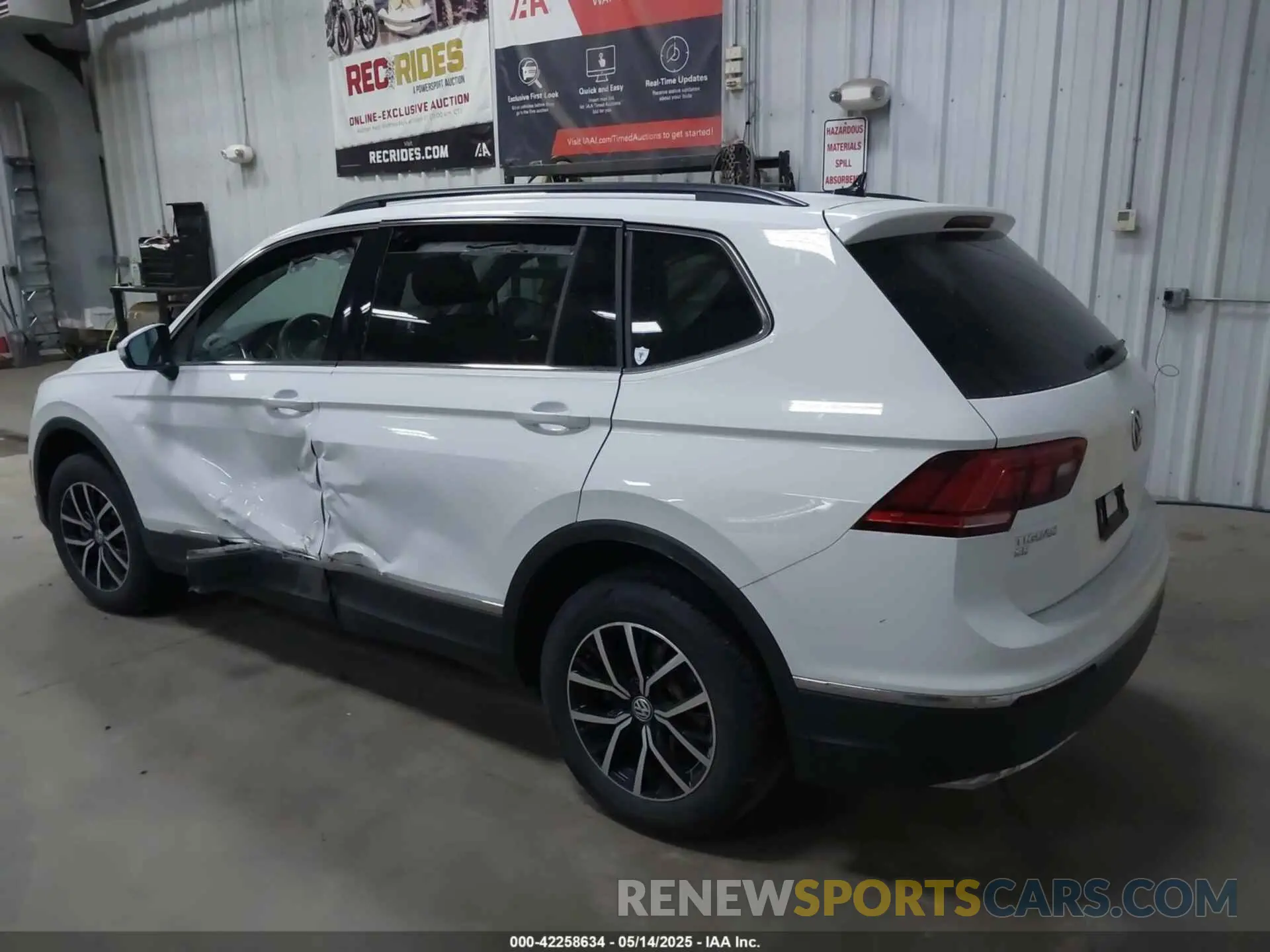 3 Photograph of a damaged car 3VV2B7AX5MM142338 VOLKSWAGEN TIGUAN 2021