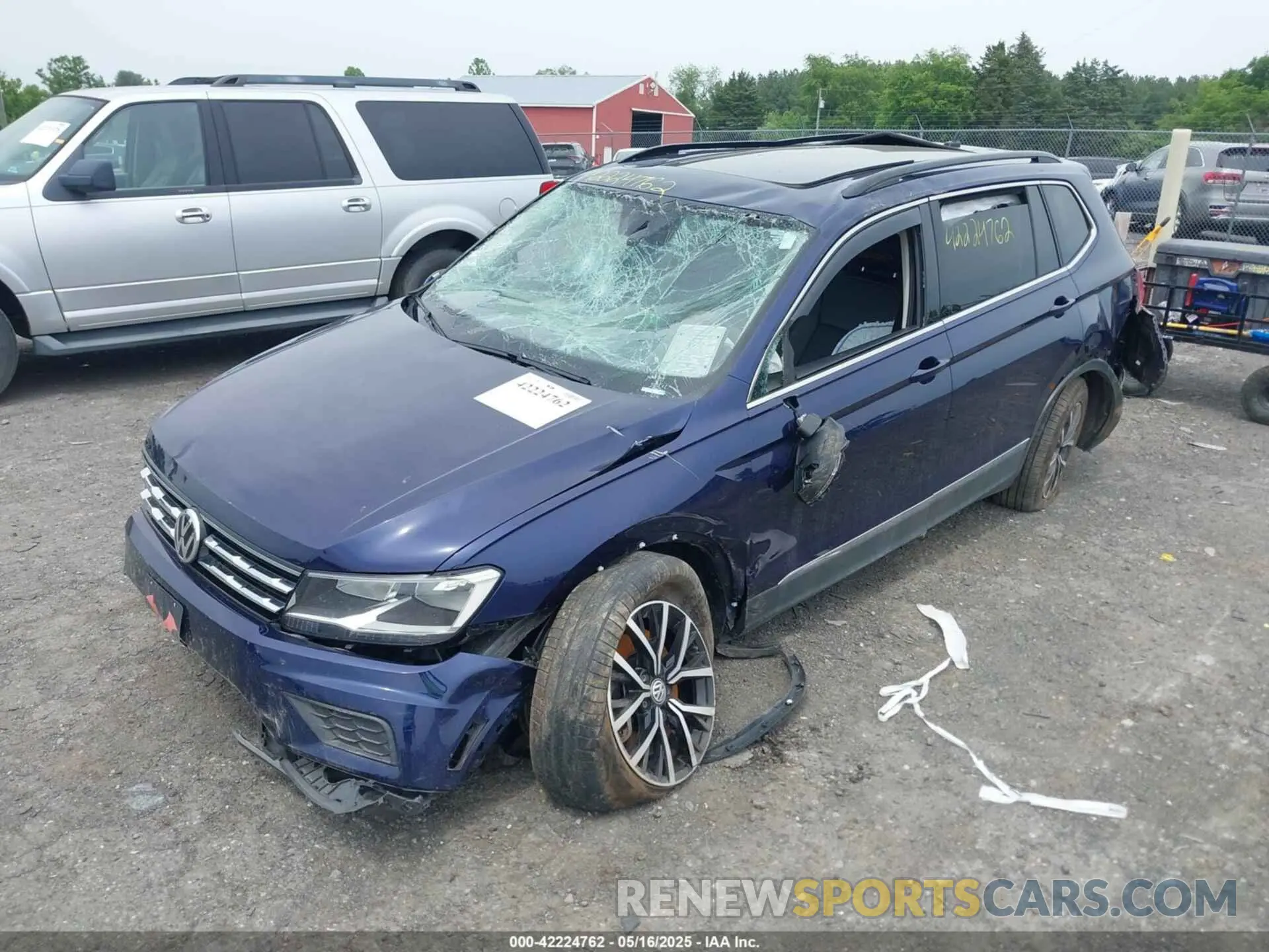 2 Photograph of a damaged car 3VV2B7AX6MM078293 VOLKSWAGEN TIGUAN 2021