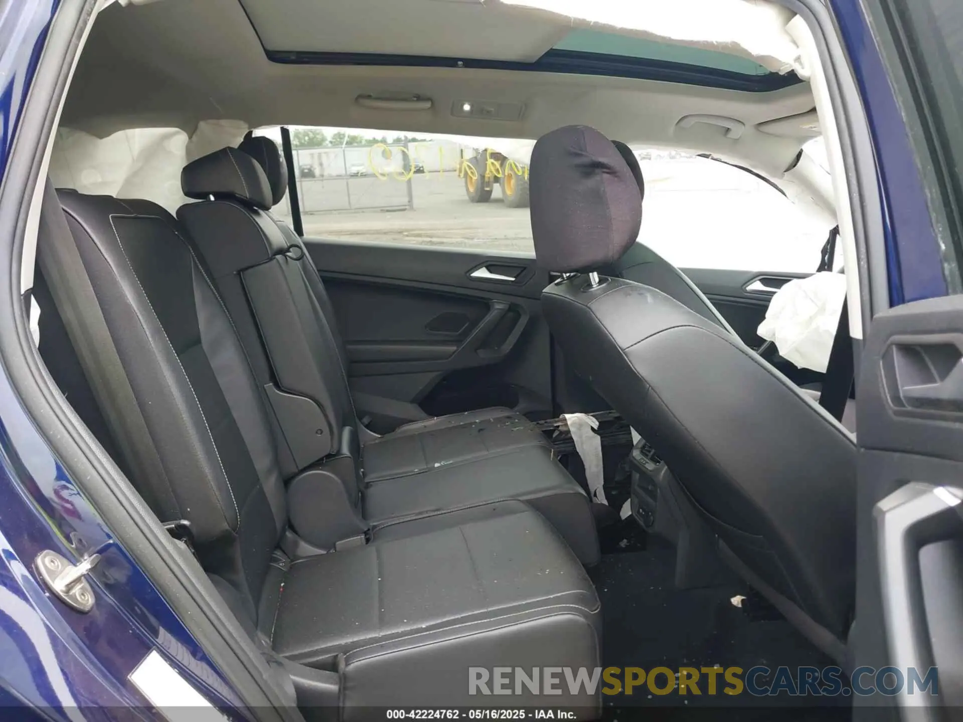 8 Photograph of a damaged car 3VV2B7AX6MM078293 VOLKSWAGEN TIGUAN 2021