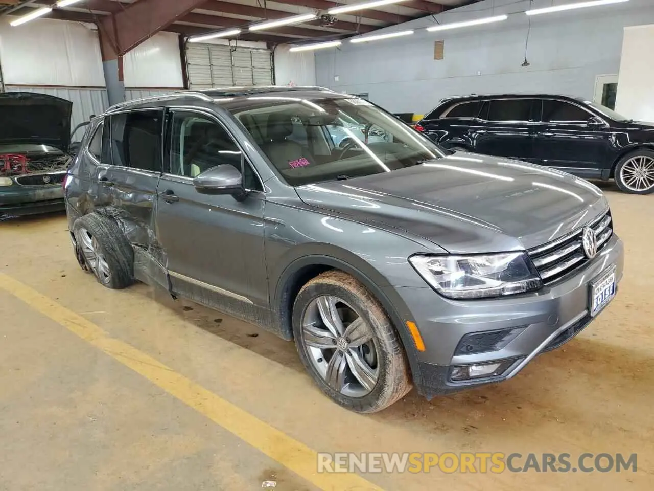 4 Photograph of a damaged car 3VV2B7AX6MM086605 VOLKSWAGEN TIGUAN 2021