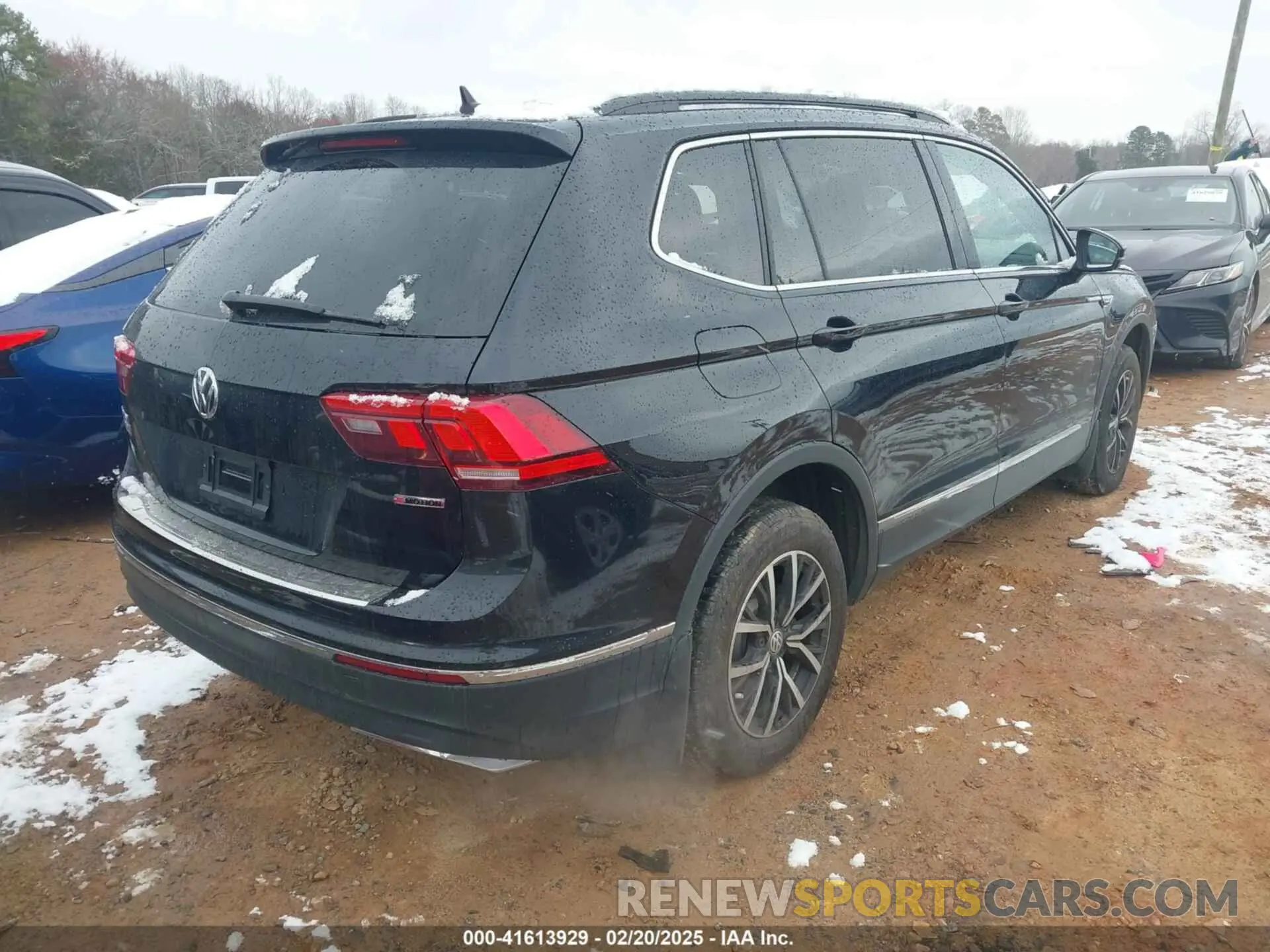 4 Photograph of a damaged car 3VV2B7AX6MM102379 VOLKSWAGEN TIGUAN 2021