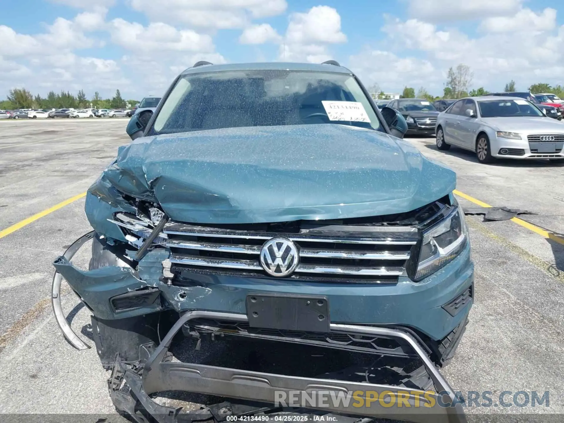 6 Photograph of a damaged car 3VV2B7AX6MM113673 VOLKSWAGEN TIGUAN 2021