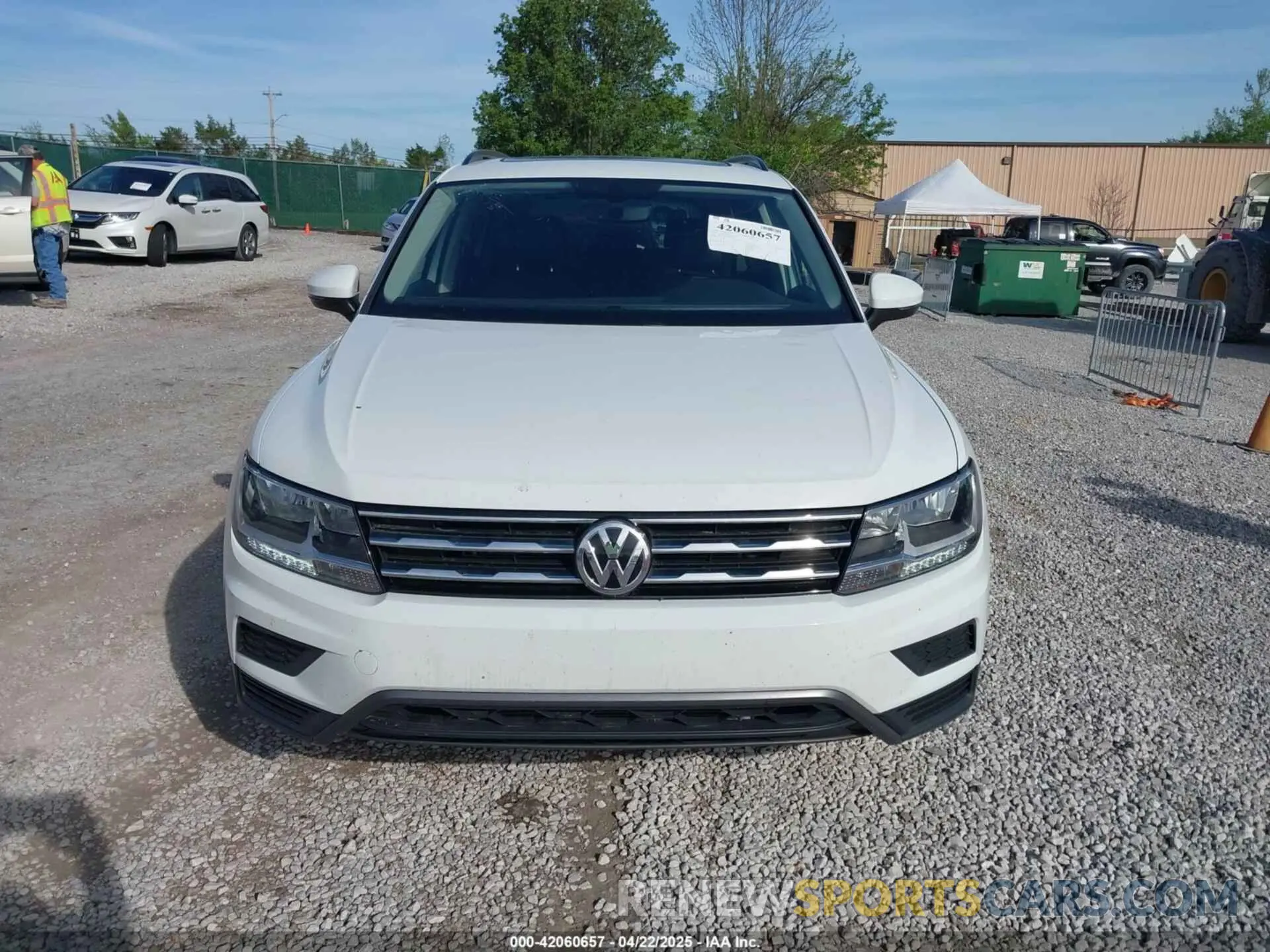 12 Photograph of a damaged car 3VV2B7AX6MM139903 VOLKSWAGEN TIGUAN 2021