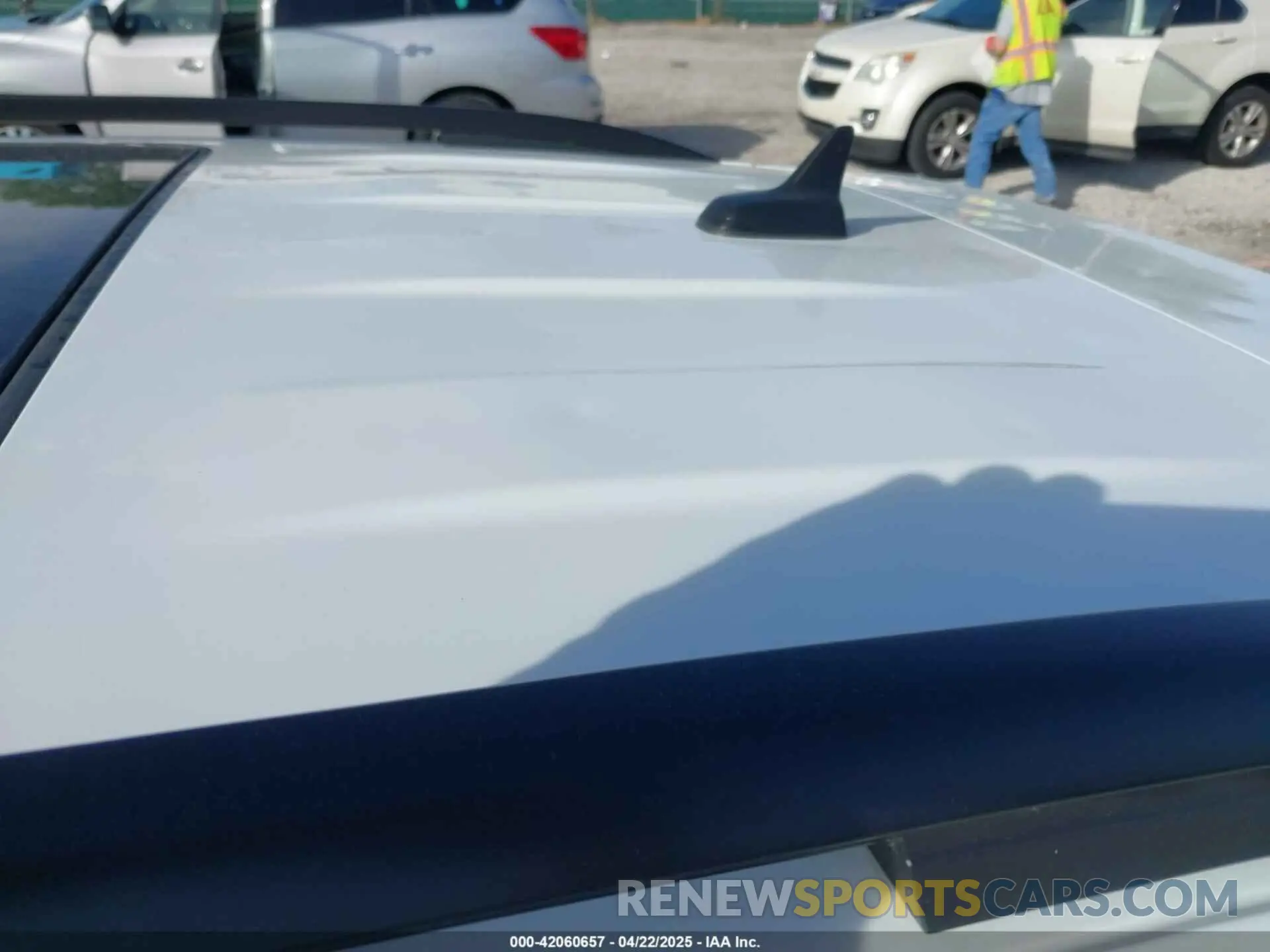 17 Photograph of a damaged car 3VV2B7AX6MM139903 VOLKSWAGEN TIGUAN 2021