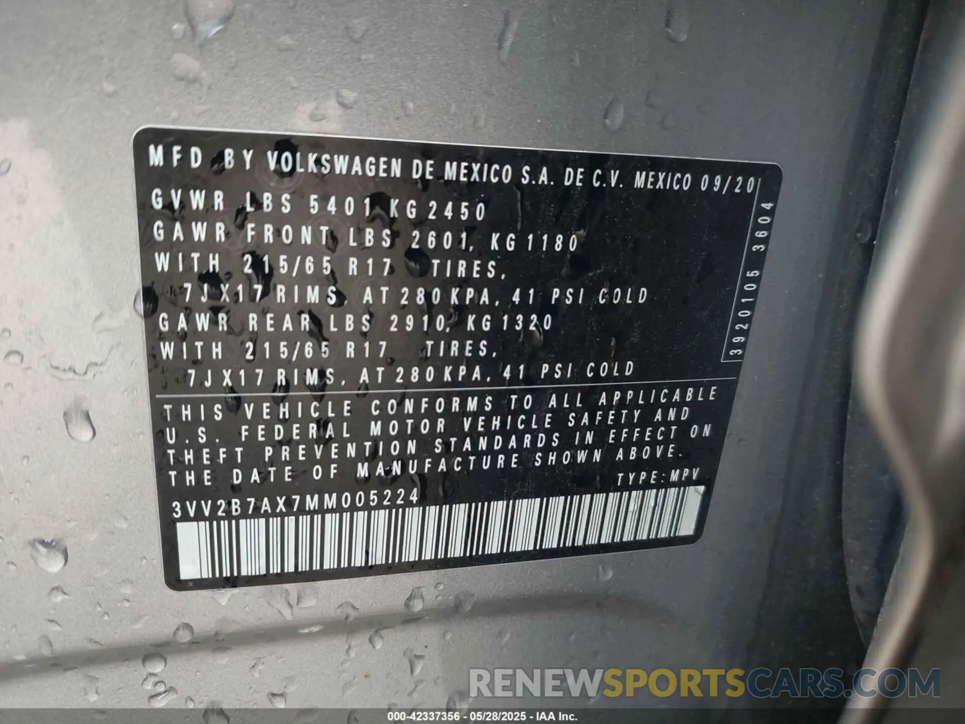 9 Photograph of a damaged car 3VV2B7AX7MM005224 VOLKSWAGEN TIGUAN 2021