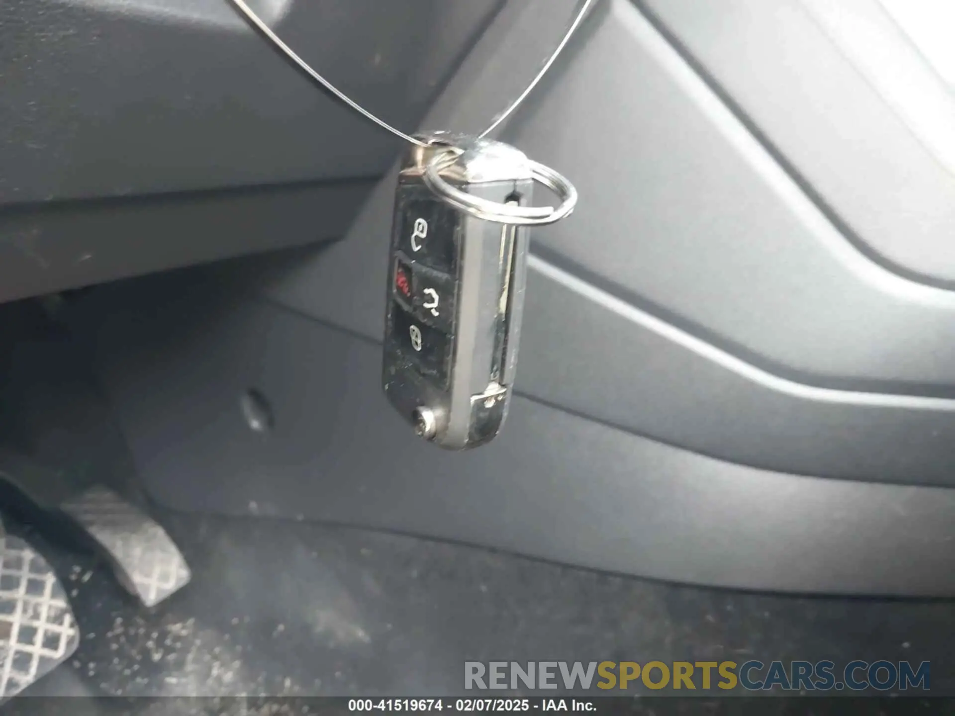 11 Photograph of a damaged car 3VV2B7AX7MM050891 VOLKSWAGEN TIGUAN 2021