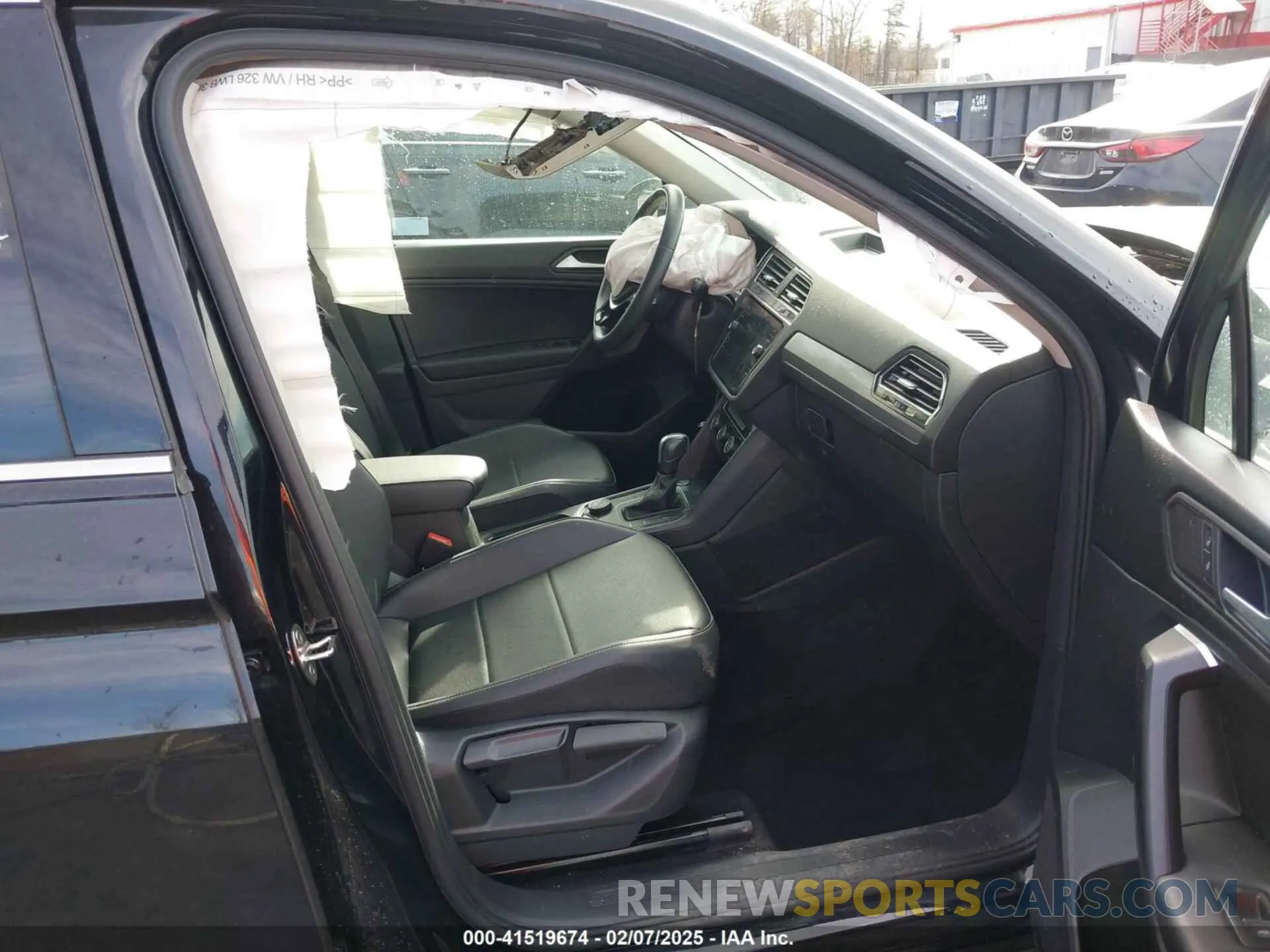 5 Photograph of a damaged car 3VV2B7AX7MM050891 VOLKSWAGEN TIGUAN 2021