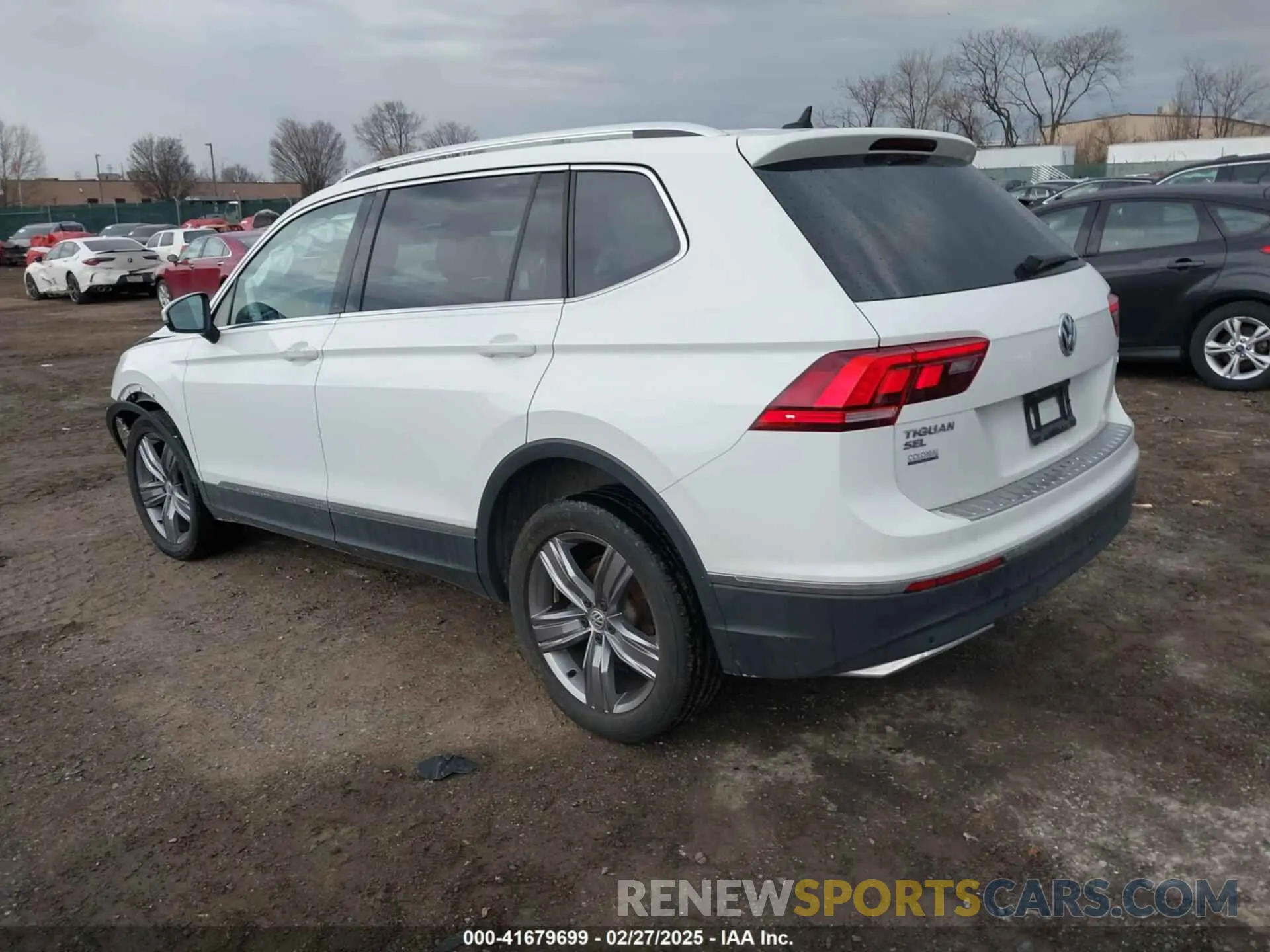 3 Photograph of a damaged car 3VV2B7AX7MM096267 VOLKSWAGEN TIGUAN 2021