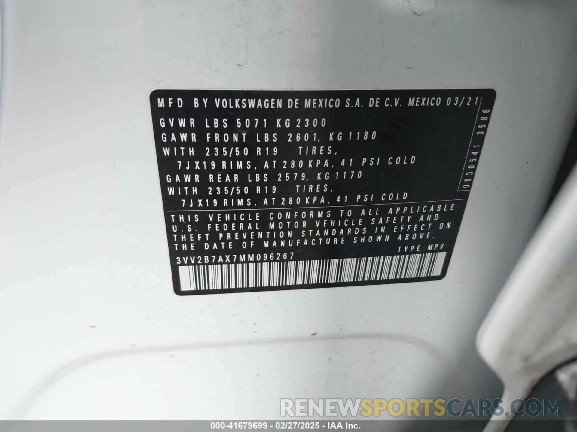 9 Photograph of a damaged car 3VV2B7AX7MM096267 VOLKSWAGEN TIGUAN 2021
