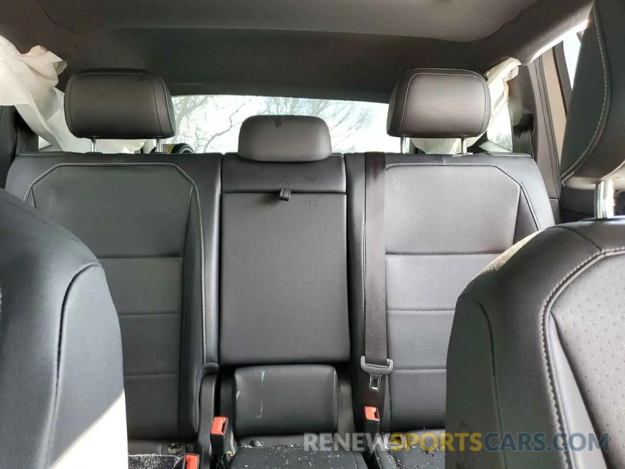 10 Photograph of a damaged car 3VV2B7AX7MM104416 VOLKSWAGEN TIGUAN 2021