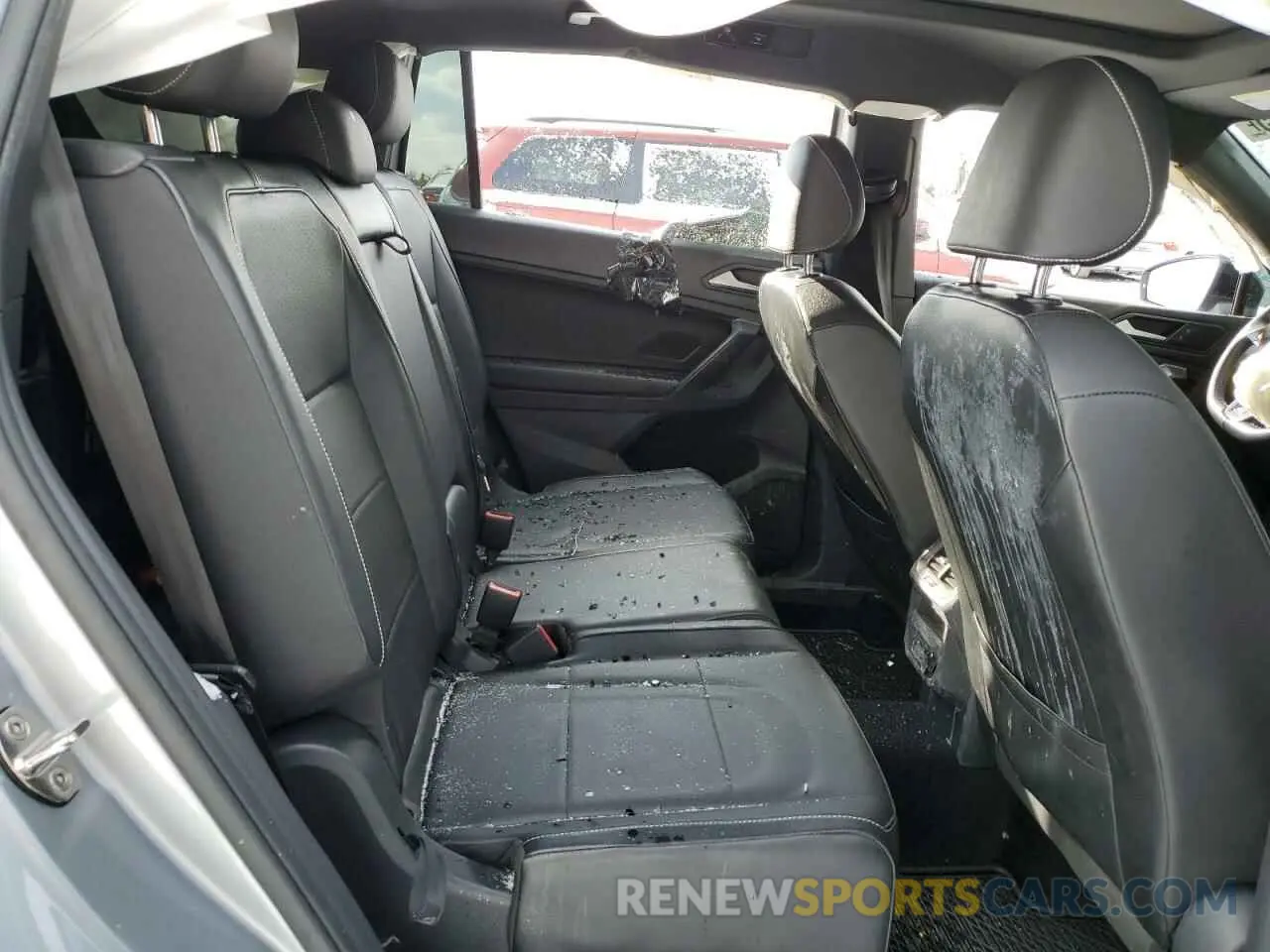 11 Photograph of a damaged car 3VV2B7AX7MM104416 VOLKSWAGEN TIGUAN 2021