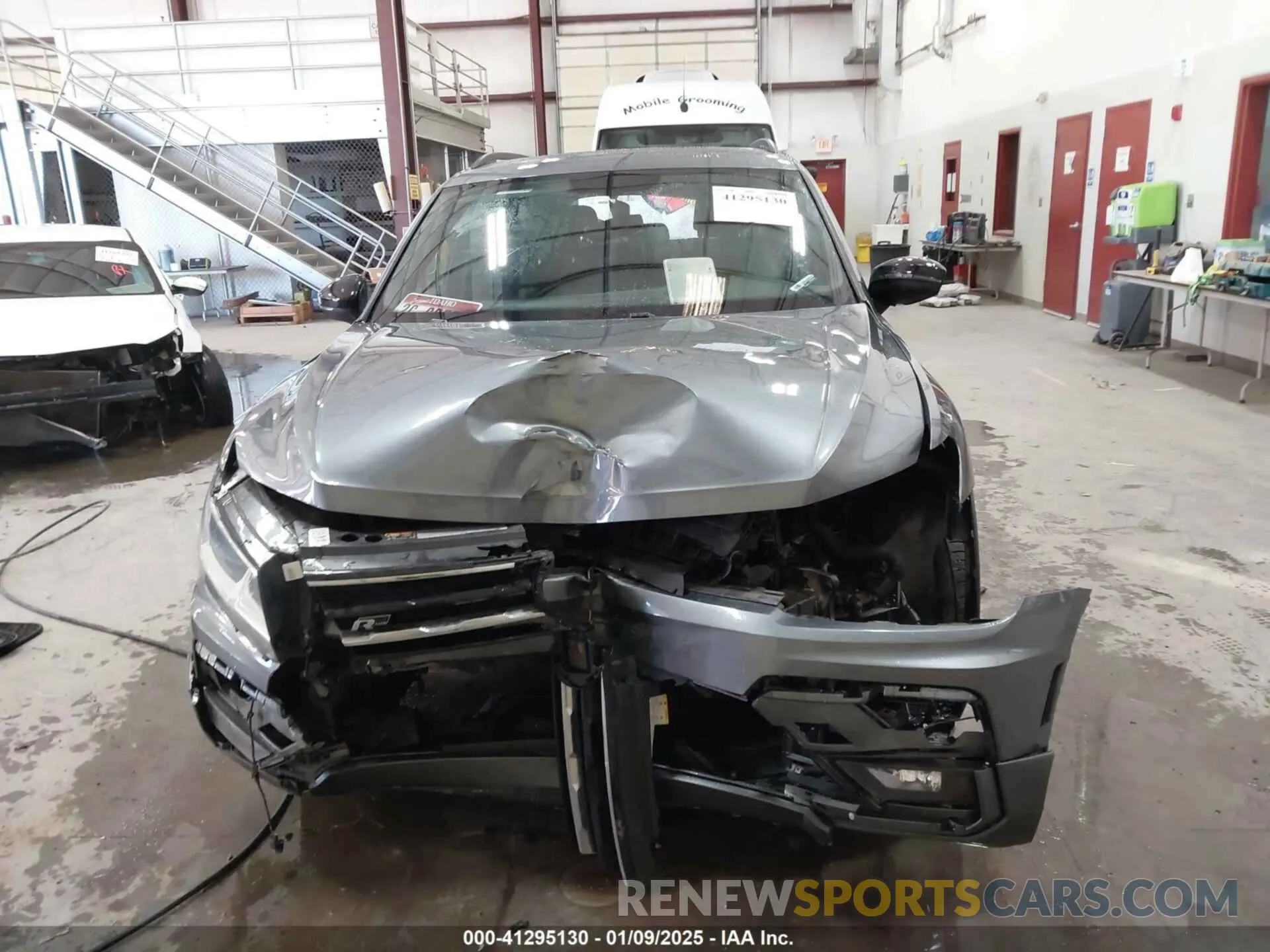 12 Photograph of a damaged car 3VV2B7AX7MM126075 VOLKSWAGEN TIGUAN 2021