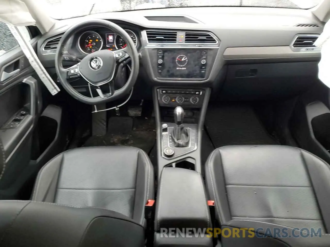 8 Photograph of a damaged car 3VV2B7AX7MM128098 VOLKSWAGEN TIGUAN 2021