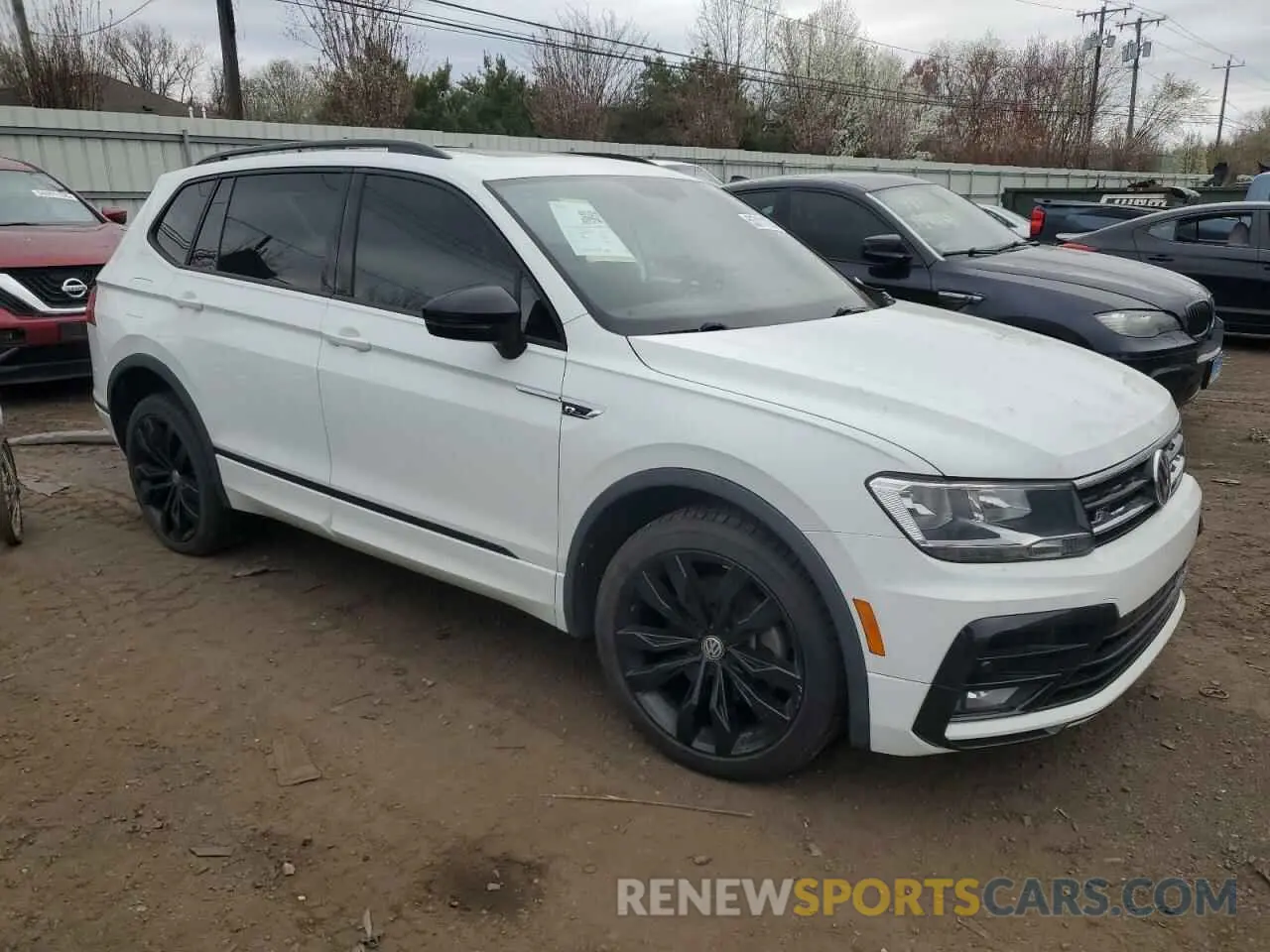 4 Photograph of a damaged car 3VV2B7AX8MM021965 VOLKSWAGEN TIGUAN 2021