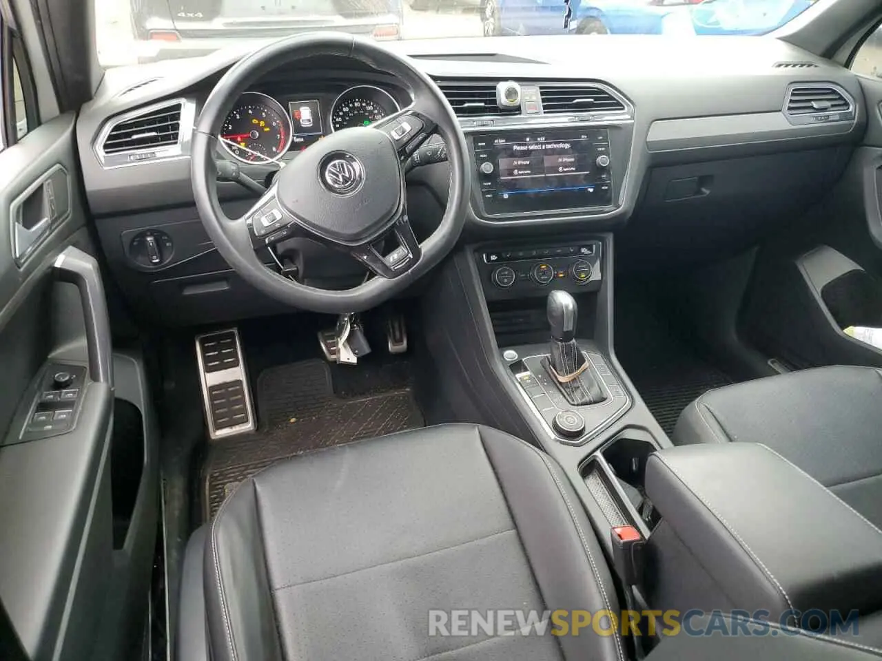 8 Photograph of a damaged car 3VV2B7AX8MM021965 VOLKSWAGEN TIGUAN 2021