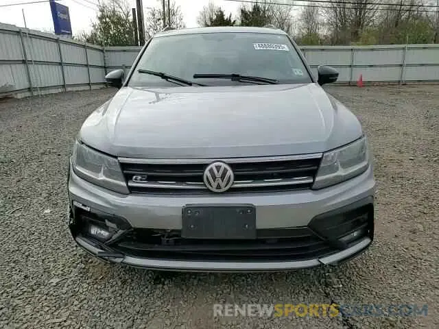 12 Photograph of a damaged car 3VV2B7AX8MM029645 VOLKSWAGEN TIGUAN 2021