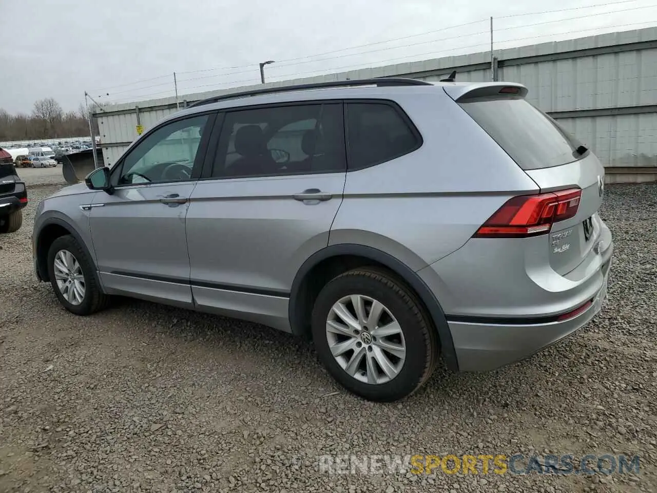 2 Photograph of a damaged car 3VV2B7AX8MM029645 VOLKSWAGEN TIGUAN 2021