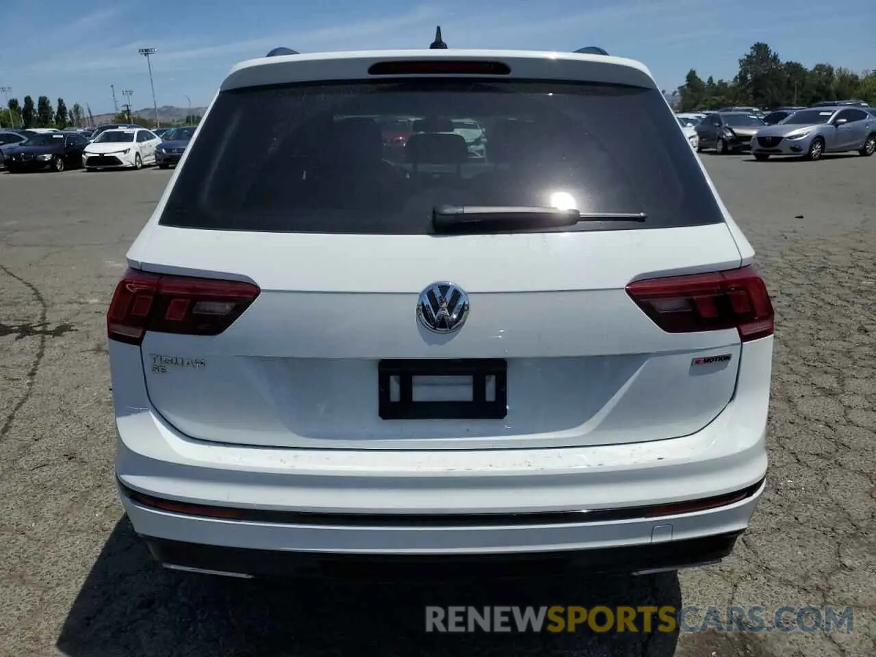6 Photograph of a damaged car 3VV2B7AX8MM051211 VOLKSWAGEN TIGUAN 2021