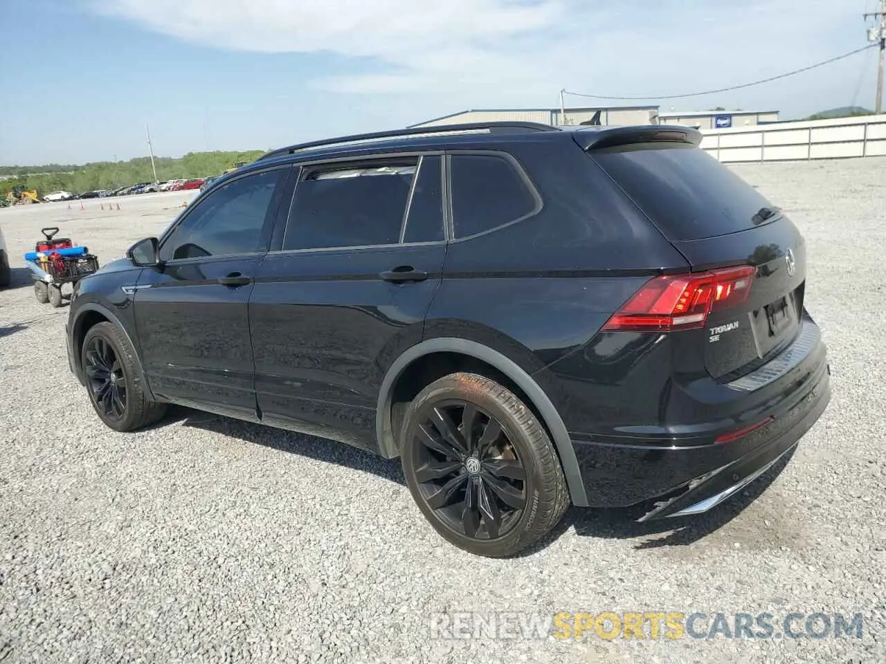 2 Photograph of a damaged car 3VV2B7AX8MM051810 VOLKSWAGEN TIGUAN 2021
