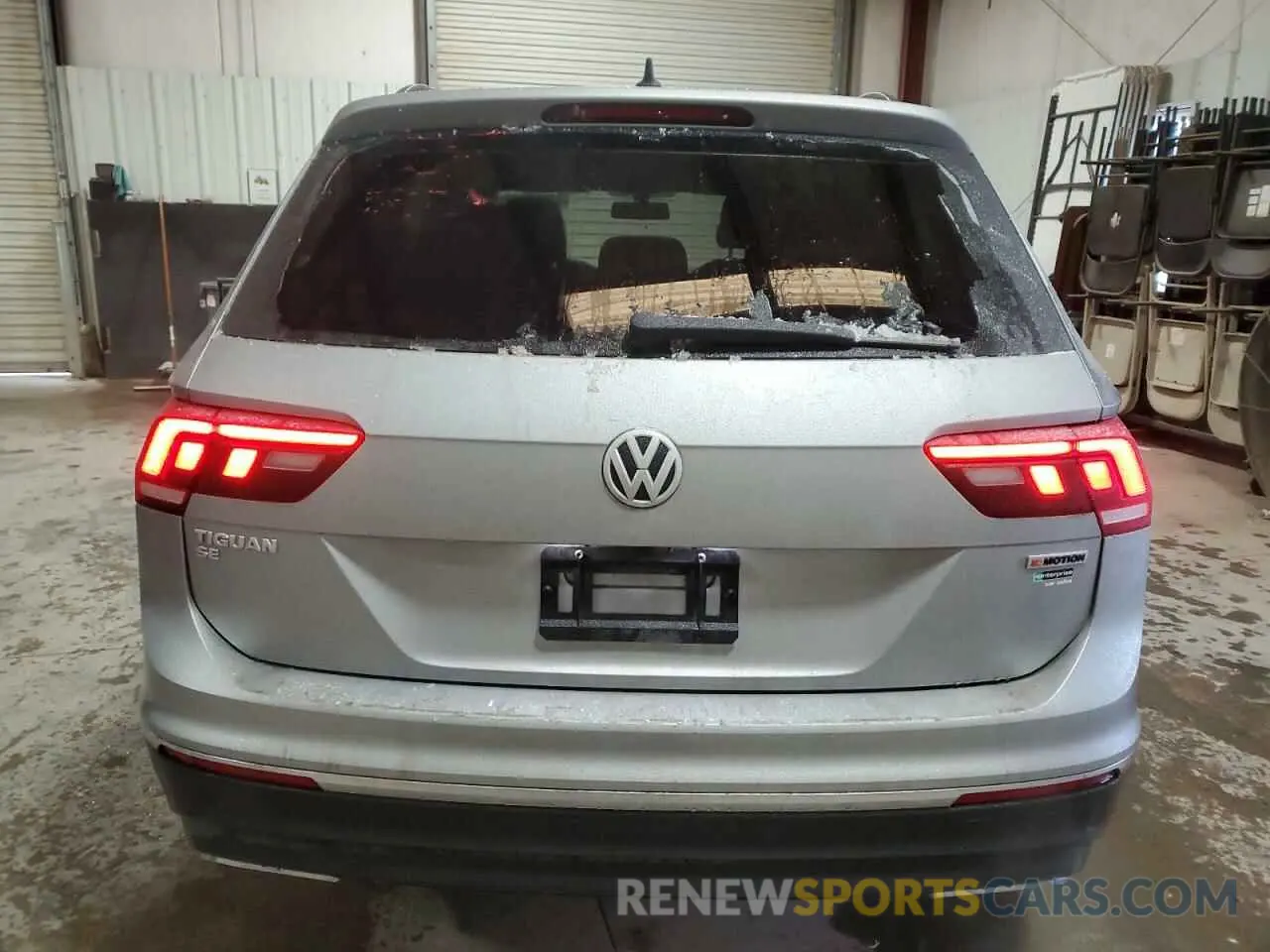 6 Photograph of a damaged car 3VV2B7AX8MM057817 VOLKSWAGEN TIGUAN 2021
