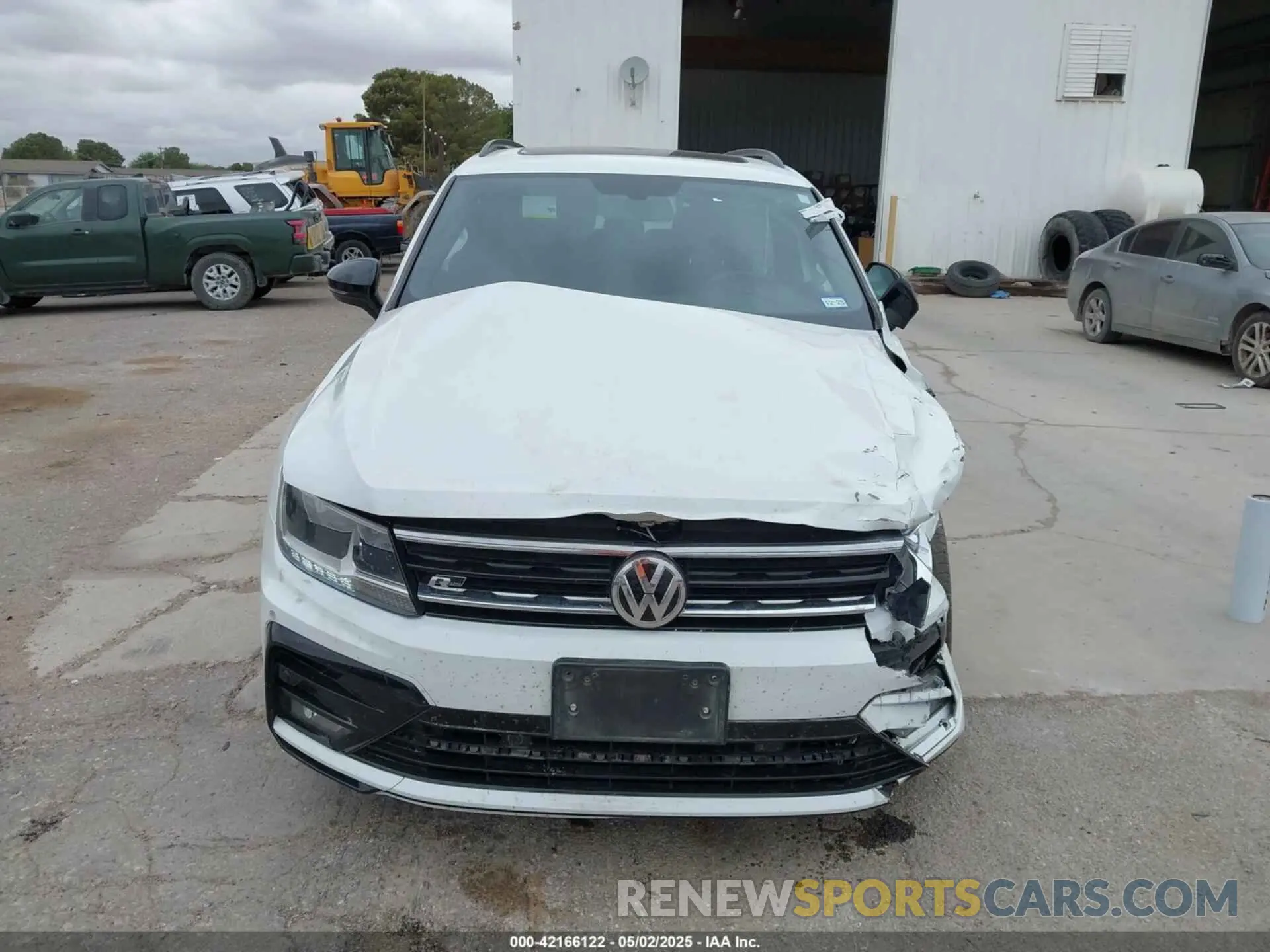 13 Photograph of a damaged car 3VV2B7AX8MM083365 VOLKSWAGEN TIGUAN 2021