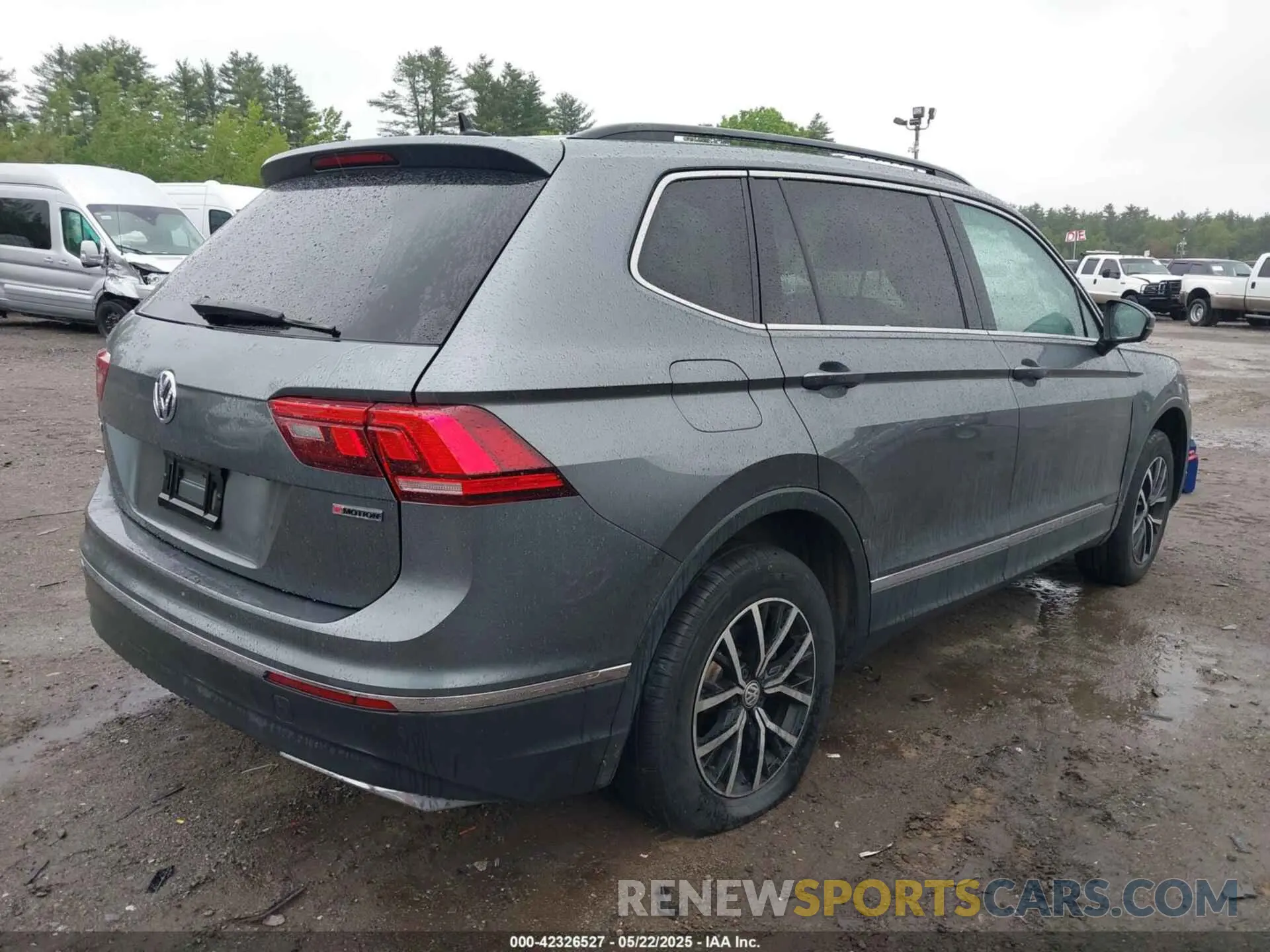 4 Photograph of a damaged car 3VV2B7AX8MM099582 VOLKSWAGEN TIGUAN 2021