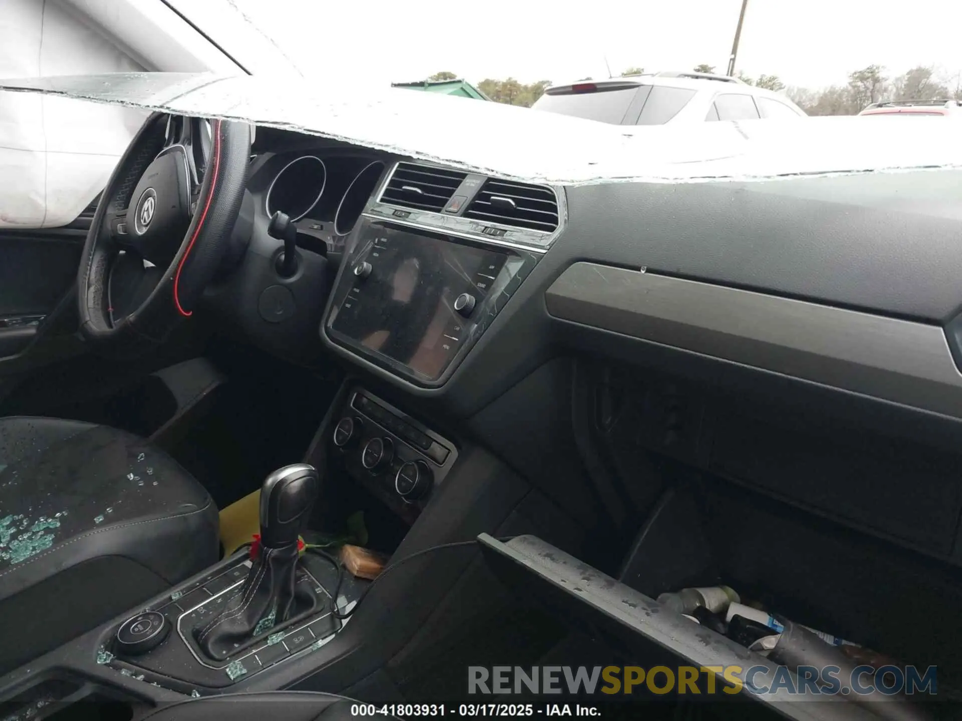5 Photograph of a damaged car 3VV2B7AX8MM100651 VOLKSWAGEN TIGUAN 2021