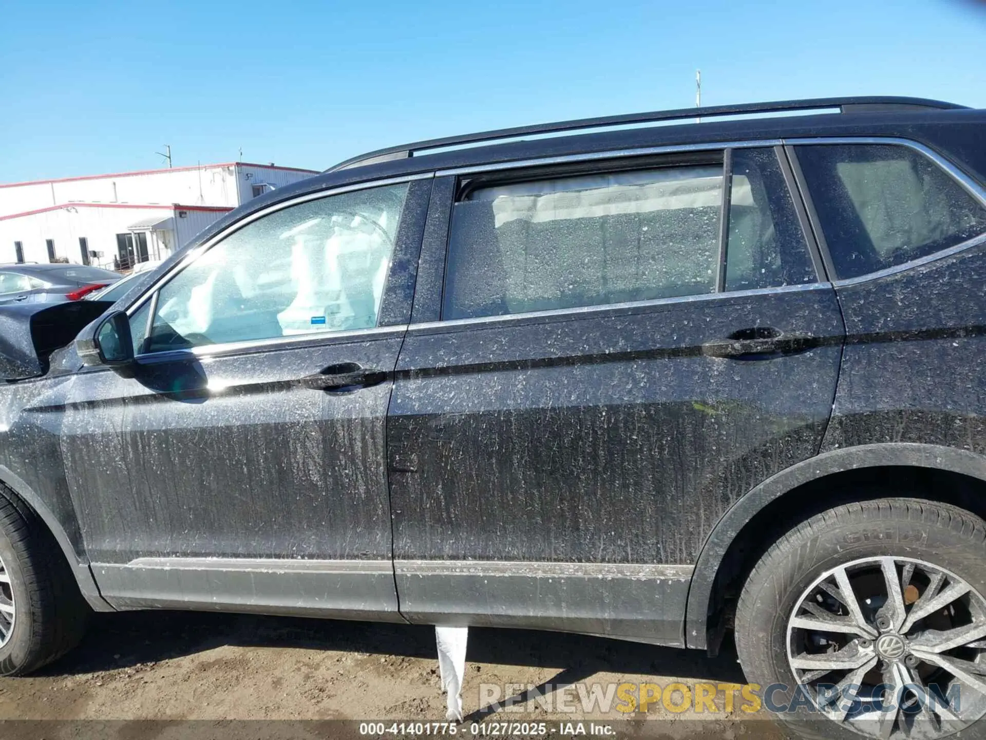 14 Photograph of a damaged car 3VV2B7AX8MM138946 VOLKSWAGEN TIGUAN 2021