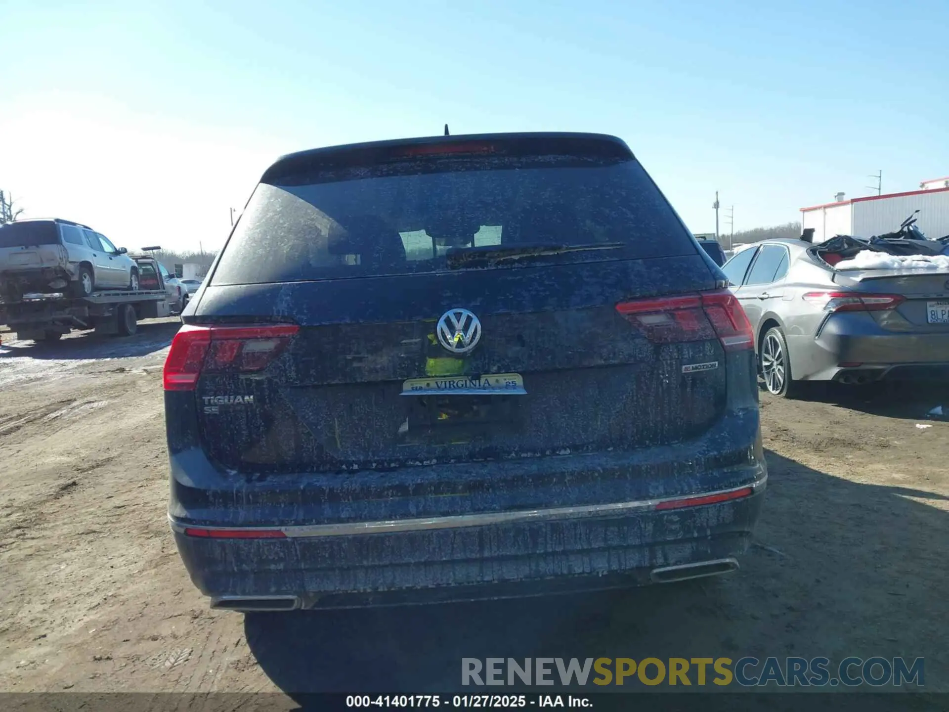 16 Photograph of a damaged car 3VV2B7AX8MM138946 VOLKSWAGEN TIGUAN 2021