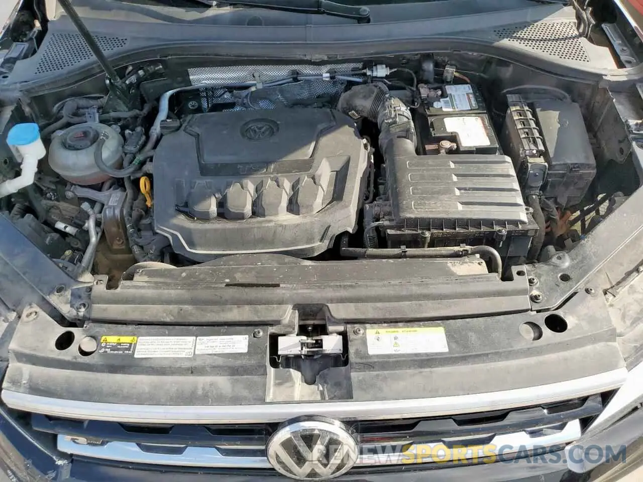 12 Photograph of a damaged car 3VV2B7AX9MM028228 VOLKSWAGEN TIGUAN 2021