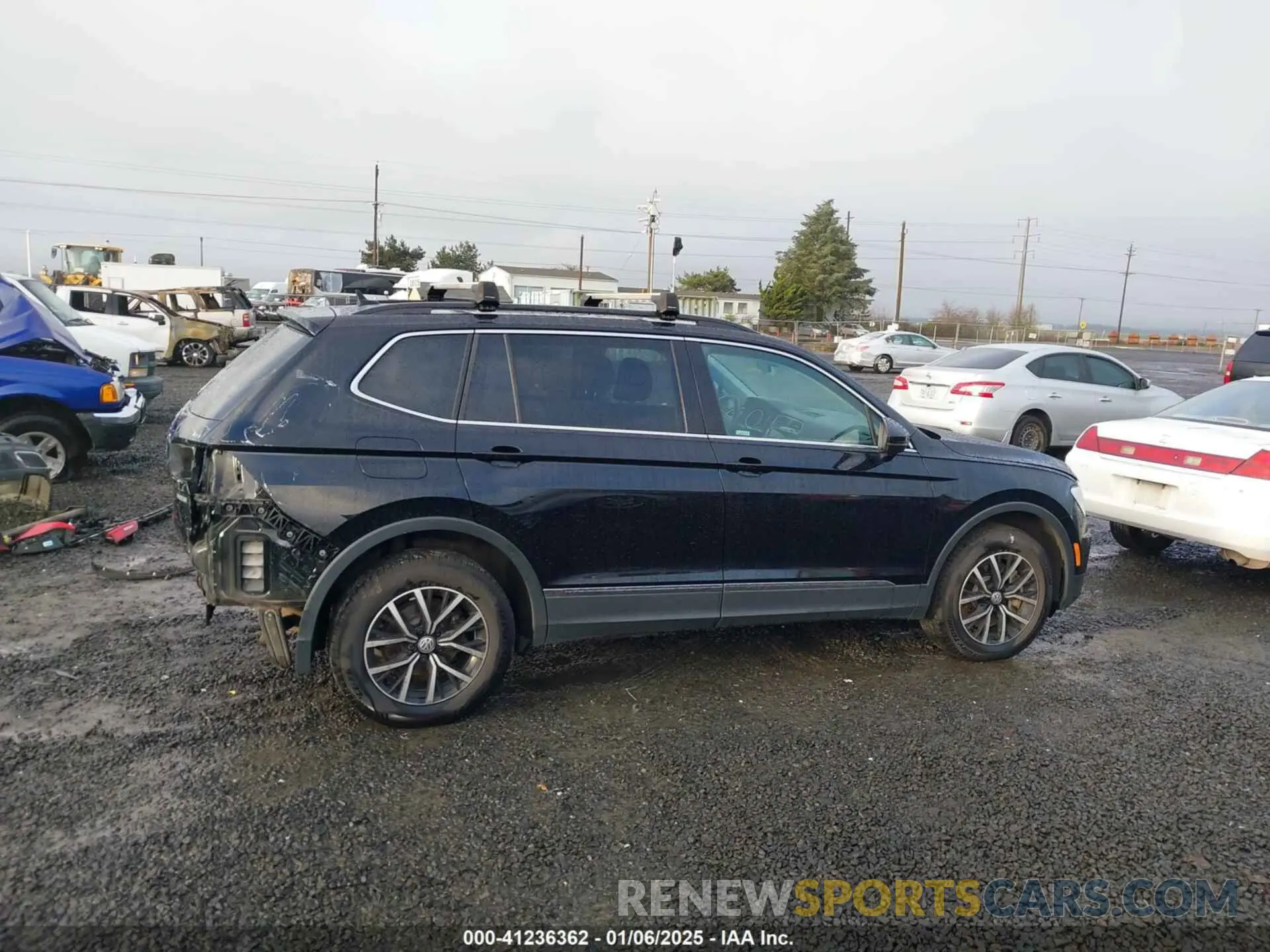 14 Photograph of a damaged car 3VV2B7AX9MM028973 VOLKSWAGEN TIGUAN 2021