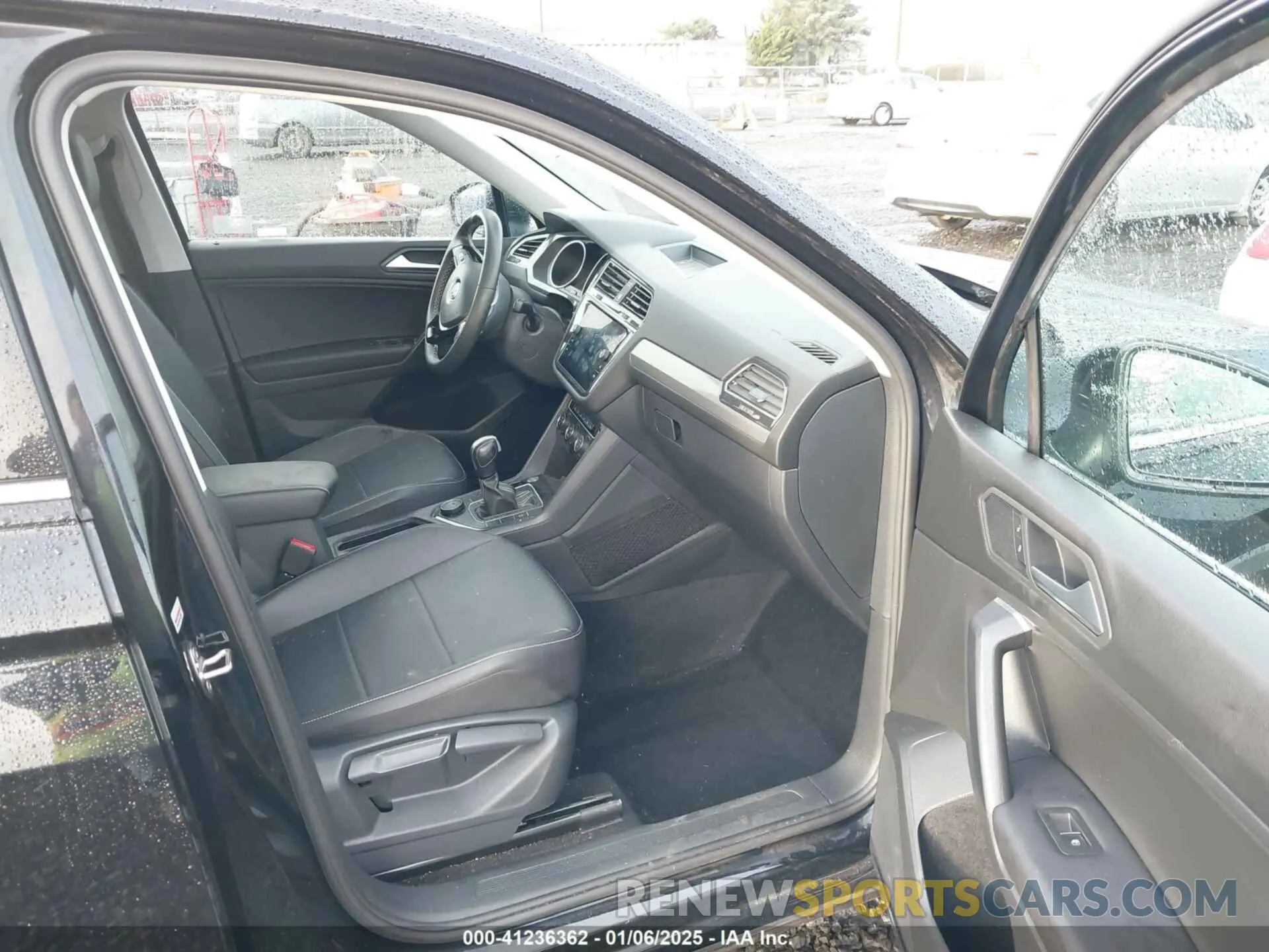 5 Photograph of a damaged car 3VV2B7AX9MM028973 VOLKSWAGEN TIGUAN 2021