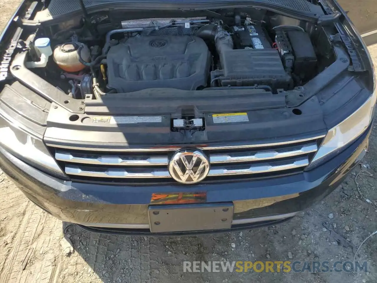 12 Photograph of a damaged car 3VV2B7AX9MM058863 VOLKSWAGEN TIGUAN 2021