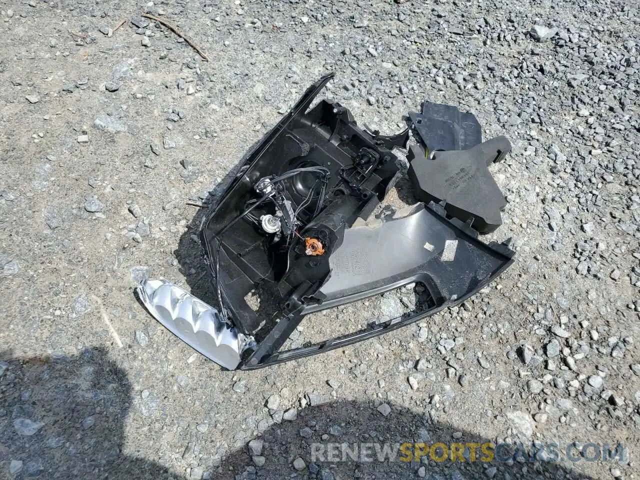13 Photograph of a damaged car 3VV2B7AX9MM084945 VOLKSWAGEN TIGUAN 2021
