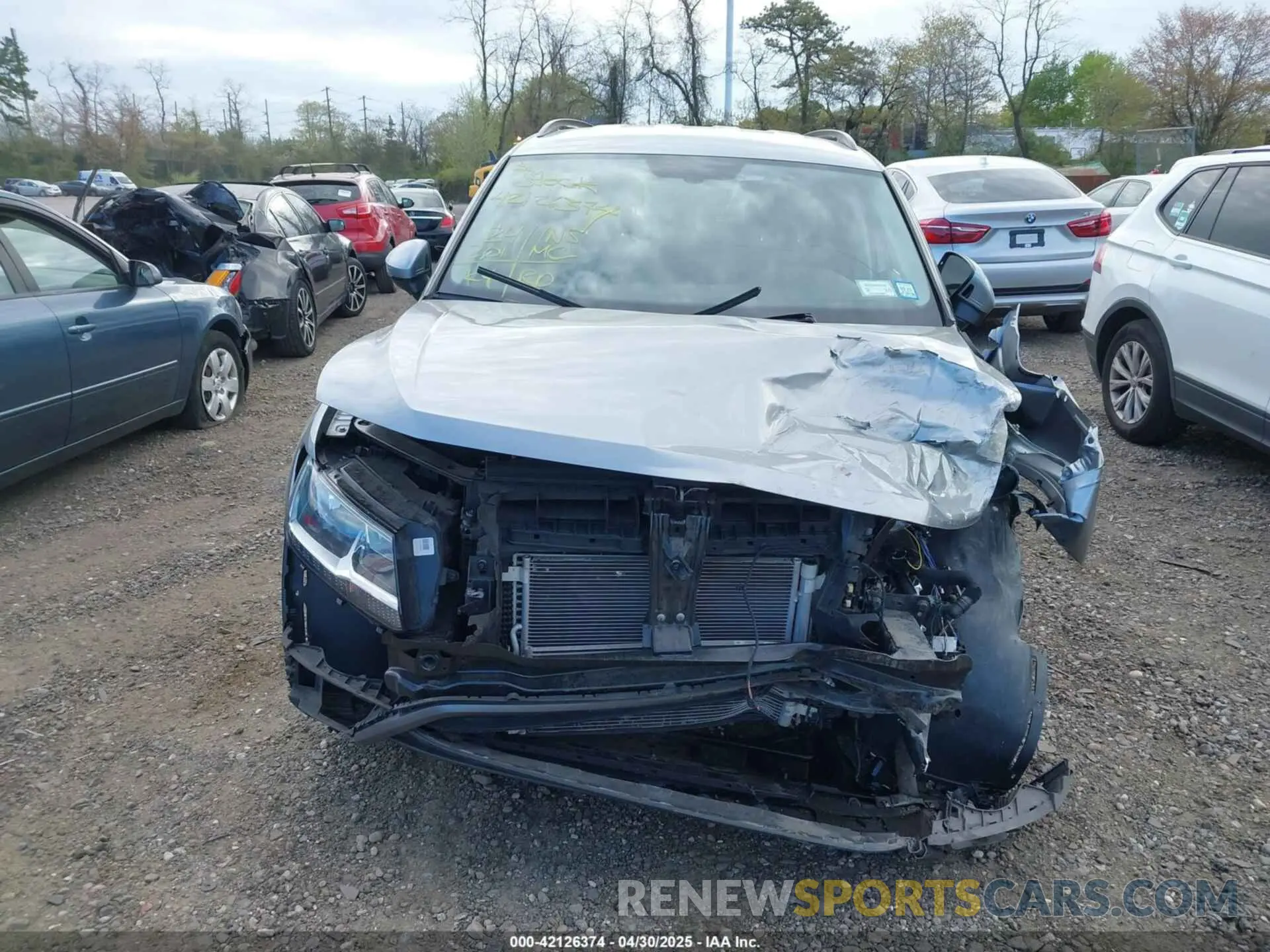 12 Photograph of a damaged car 3VV2B7AX9MM135540 VOLKSWAGEN TIGUAN 2021