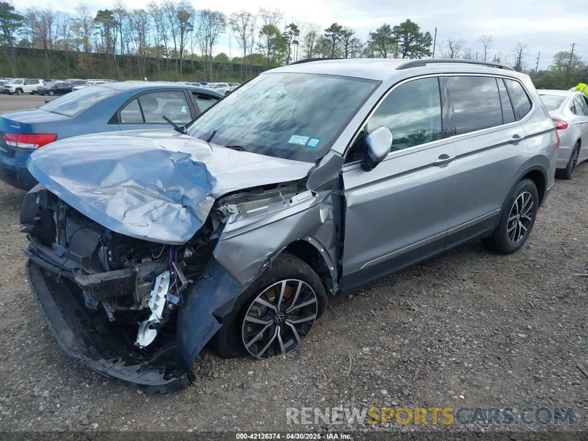 2 Photograph of a damaged car 3VV2B7AX9MM135540 VOLKSWAGEN TIGUAN 2021