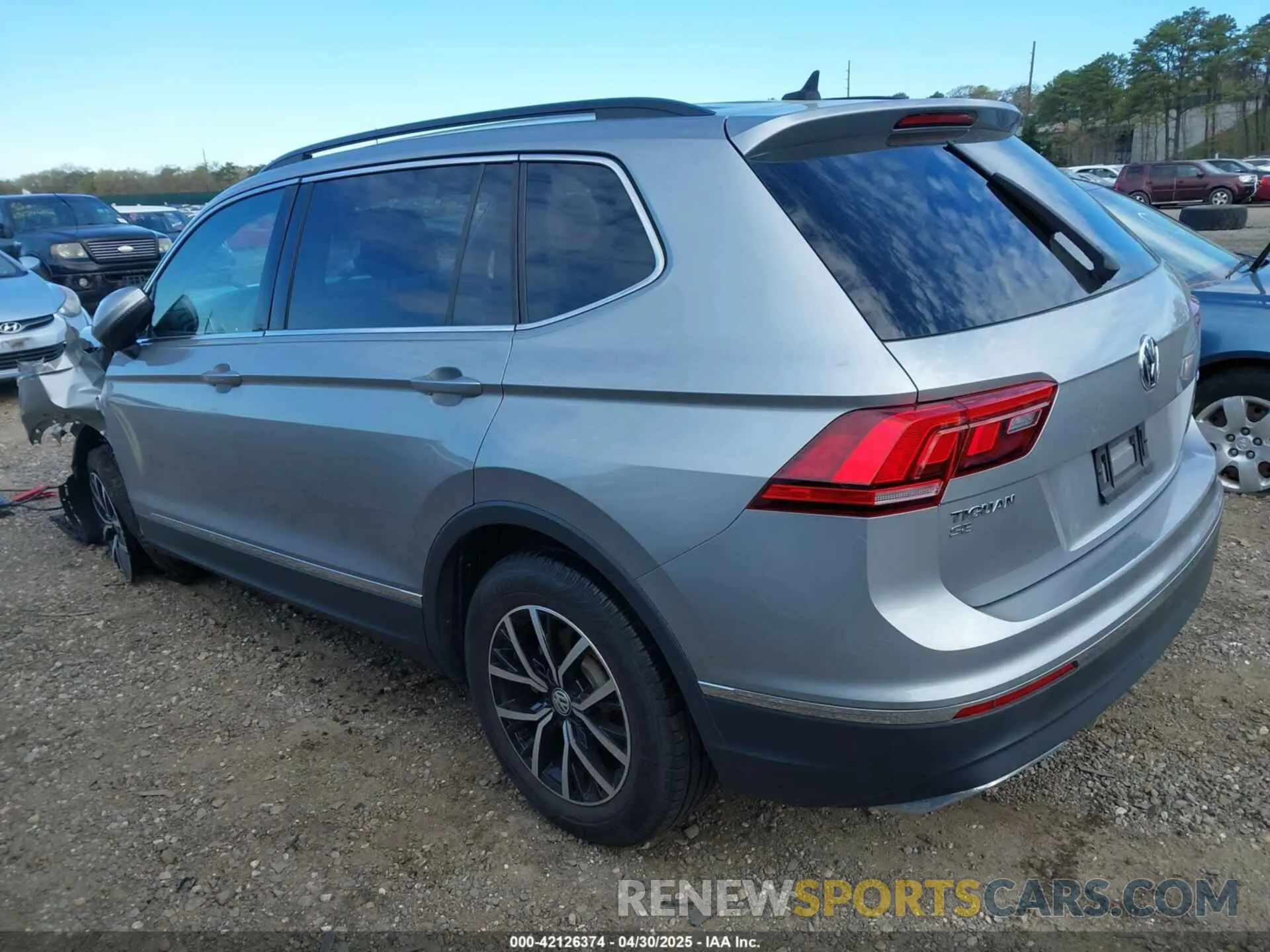 3 Photograph of a damaged car 3VV2B7AX9MM135540 VOLKSWAGEN TIGUAN 2021
