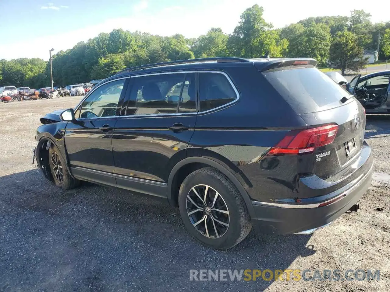2 Photograph of a damaged car 3VV2B7AX9MM136445 VOLKSWAGEN TIGUAN 2021