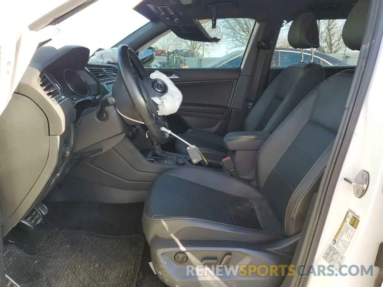 7 Photograph of a damaged car 3VV2B7AXXMM033566 VOLKSWAGEN TIGUAN 2021