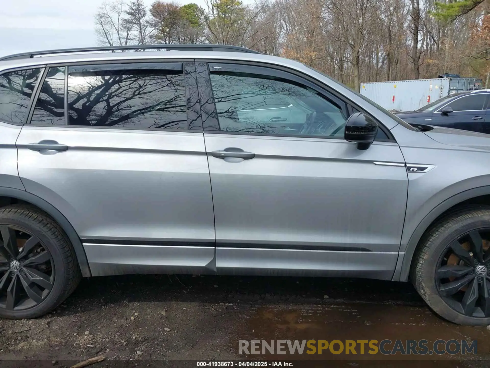 13 Photograph of a damaged car 3VV2B7AXXMM063067 VOLKSWAGEN TIGUAN 2021